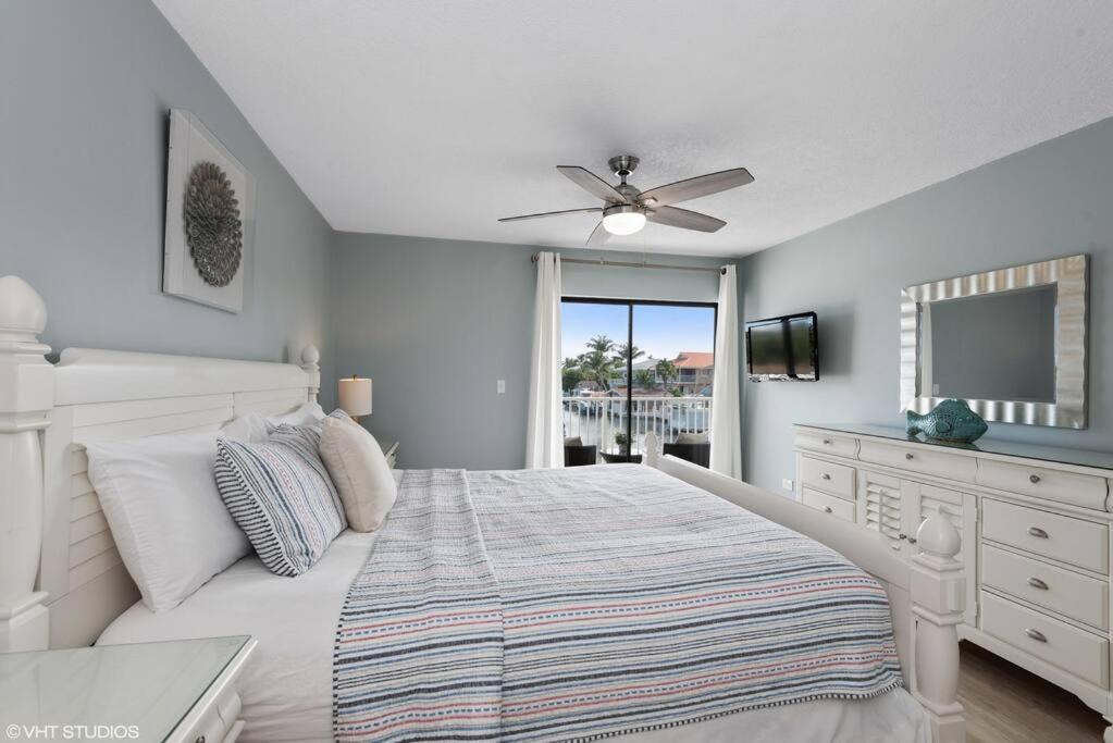 Ocean Shores Villa 2 in Key Largo with pool and boat slip view 3