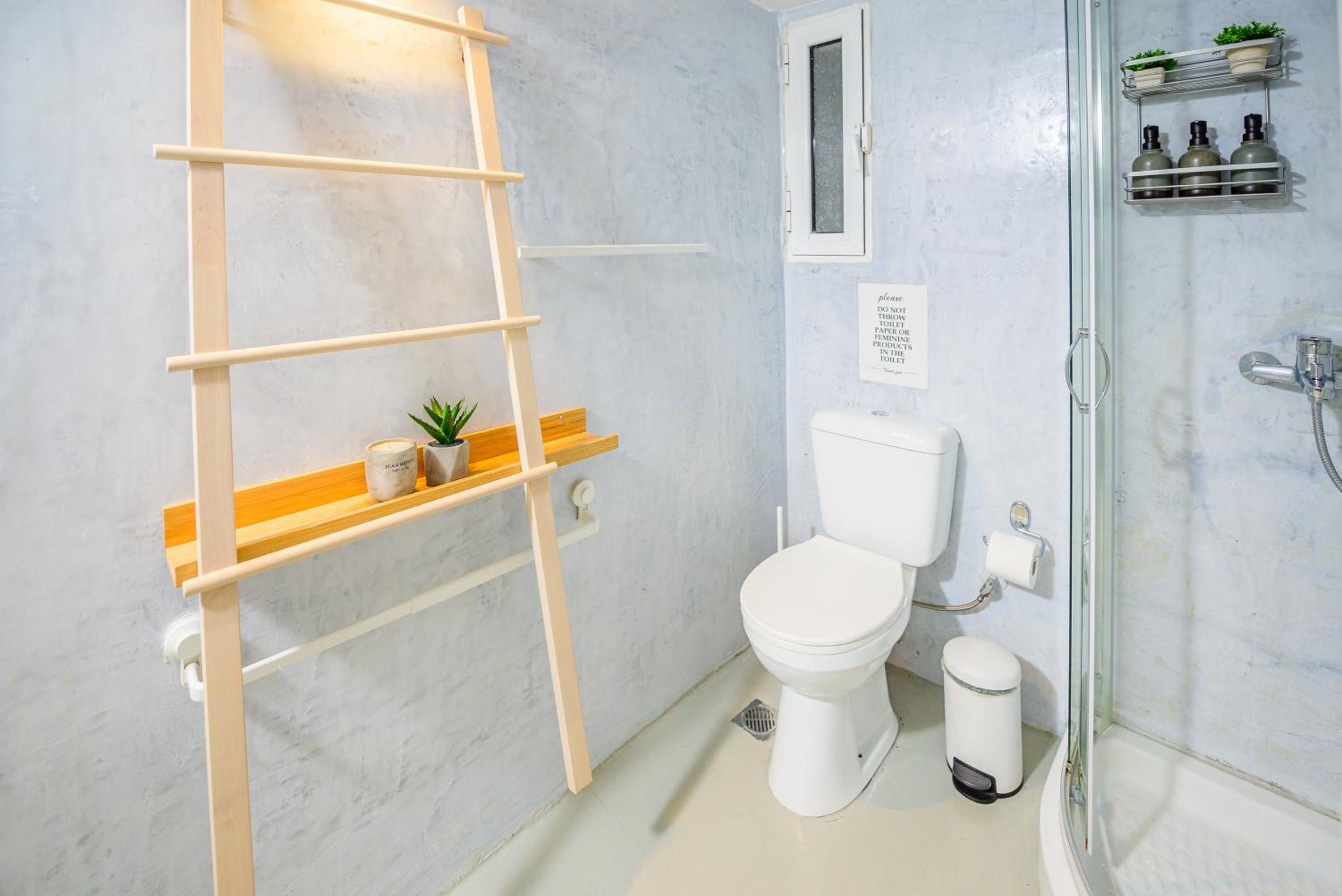 Stylish Peaceful 2 BR Retreat Next to Acropolis & Metro