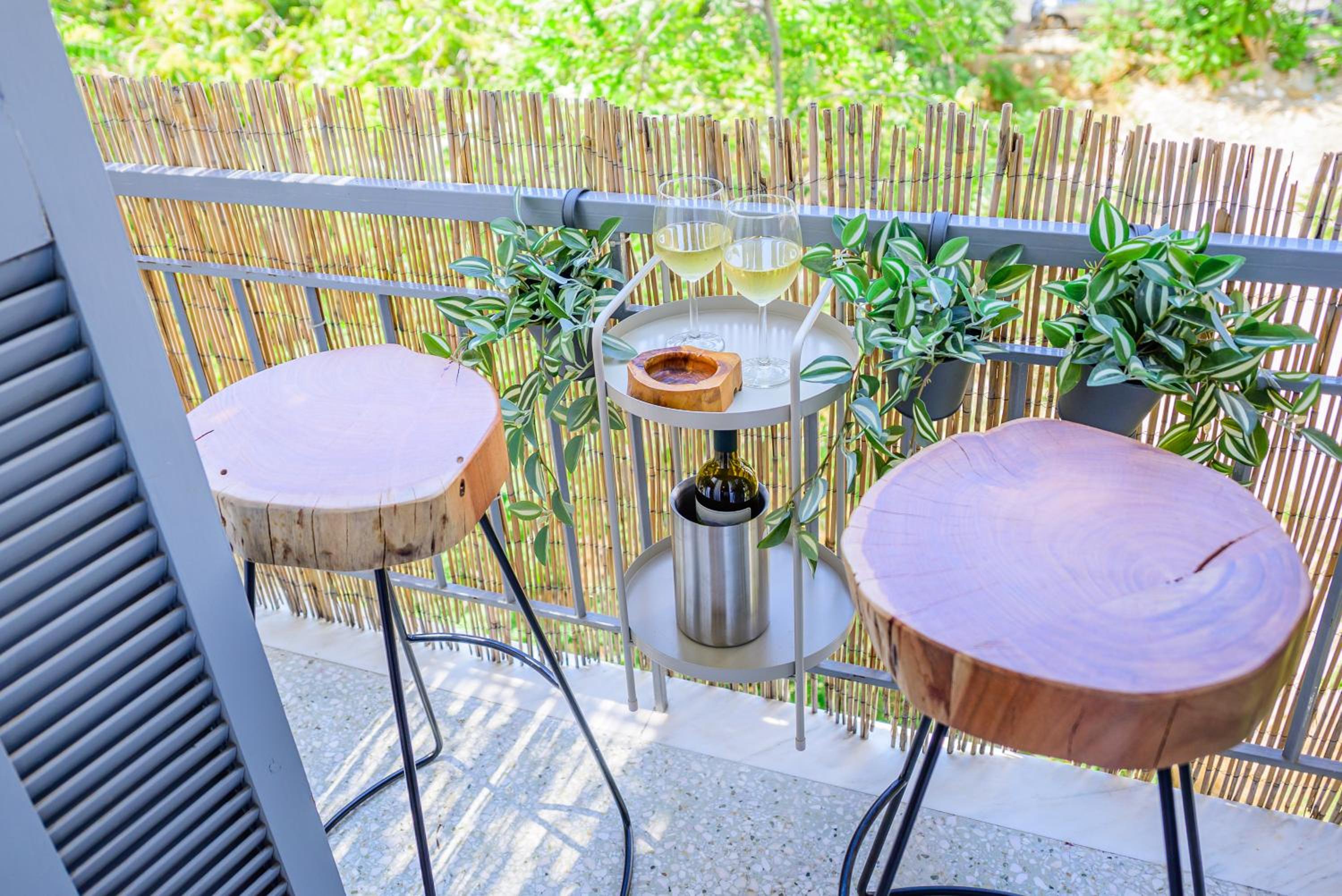 Stylish Peaceful 2 BR Retreat Next to Acropolis & Metro