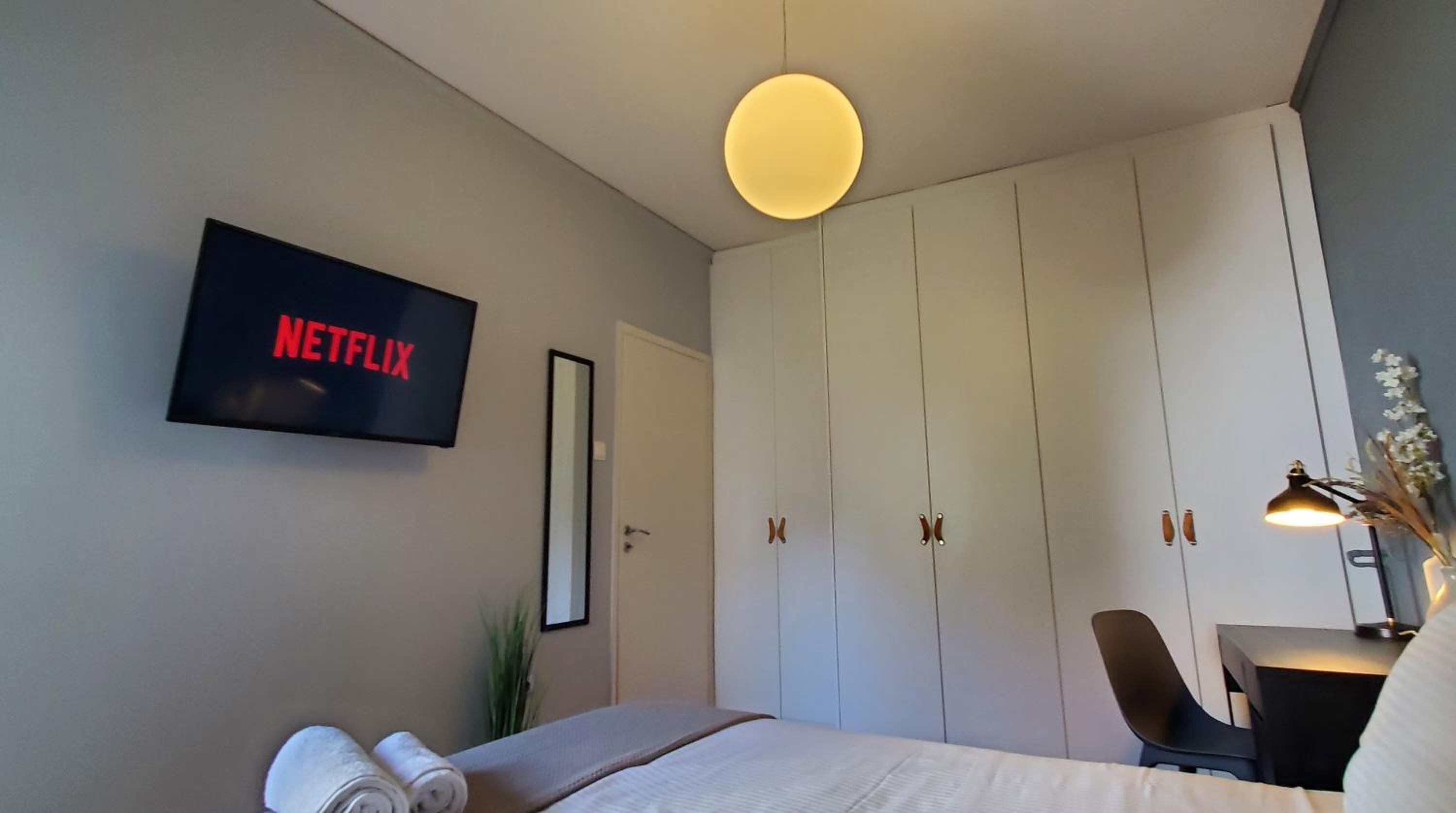 Stylish Peaceful 2 BR Retreat Next to Acropolis & Metro