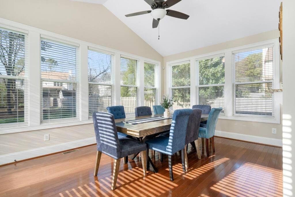 Spacious Family Getaway ~ Fire Pit~ Private Office view 3