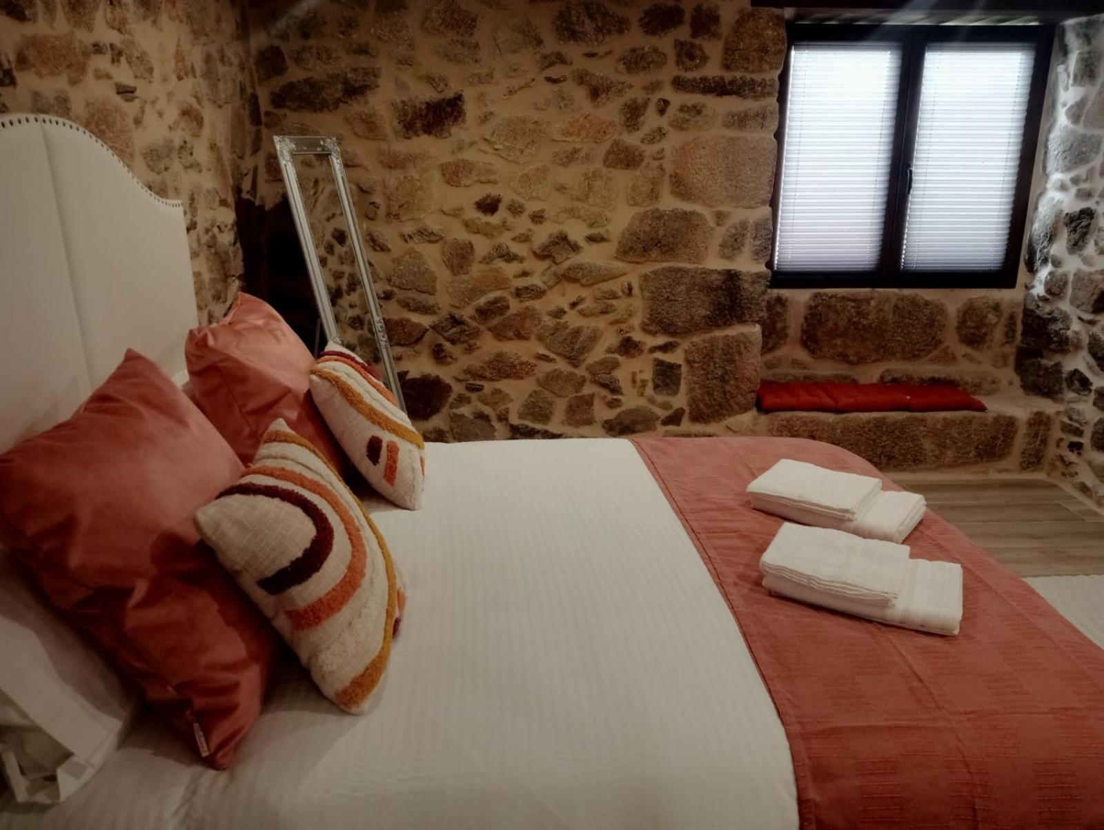 Apartamentos Muralla Sacra
