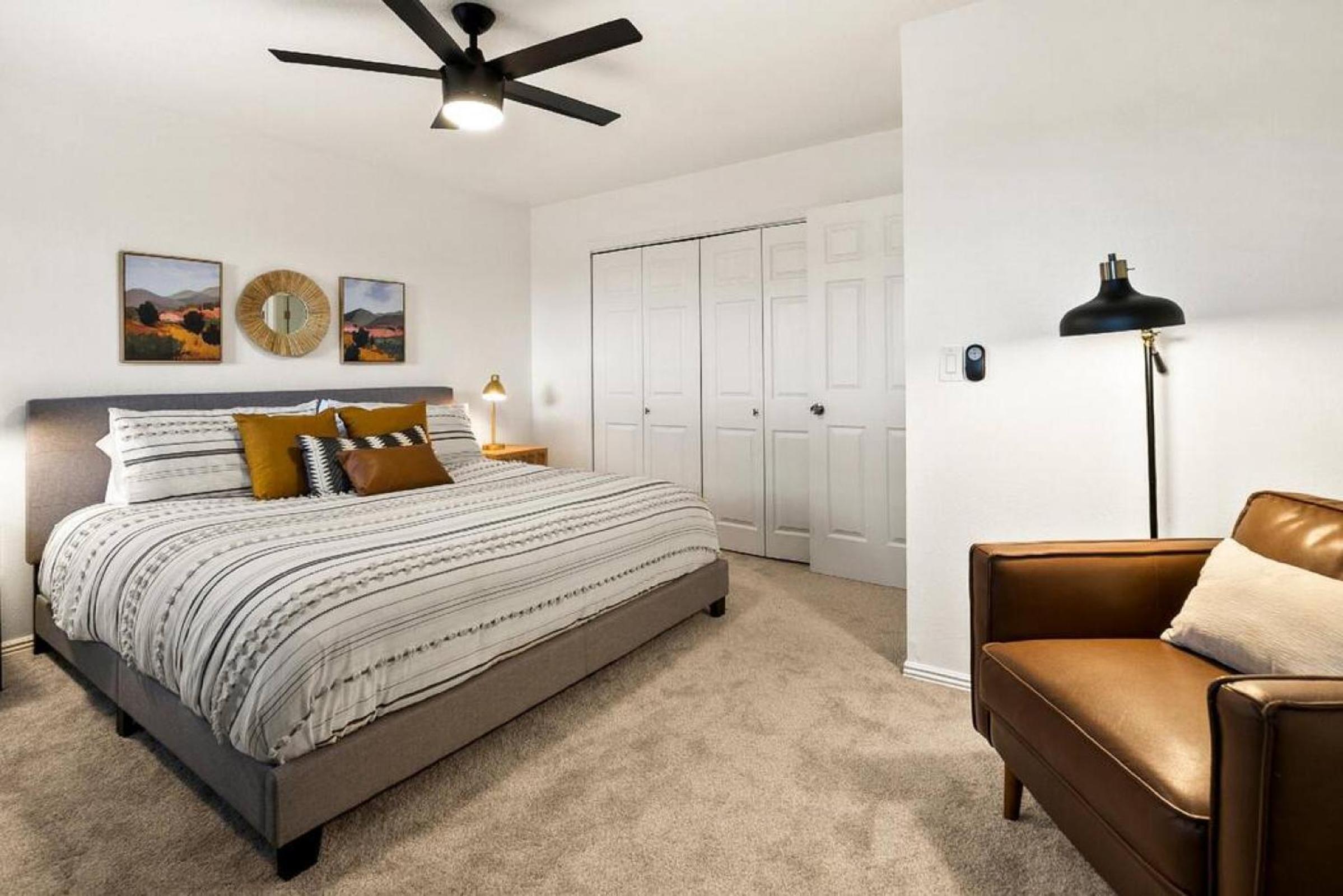 Downtown Monument, Family Friendly, Remodel view 2