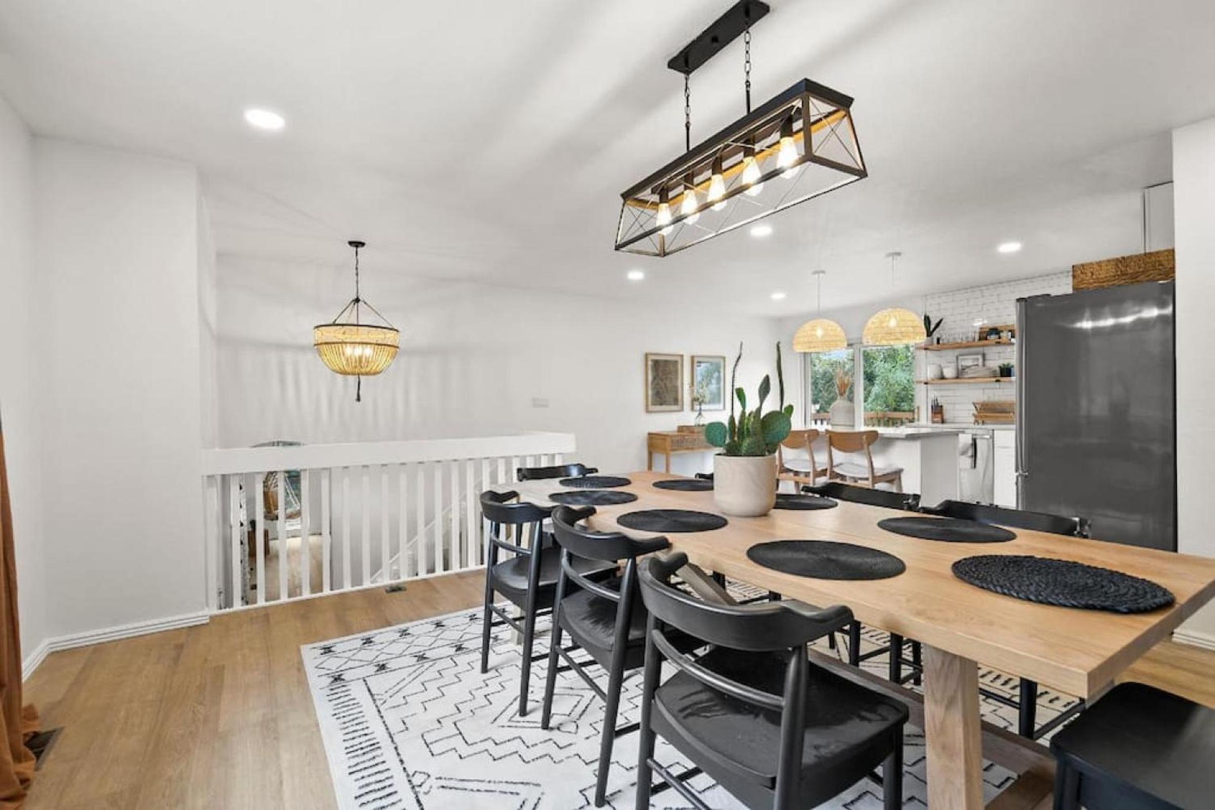 Downtown Monument, Family Friendly, Remodel view 3