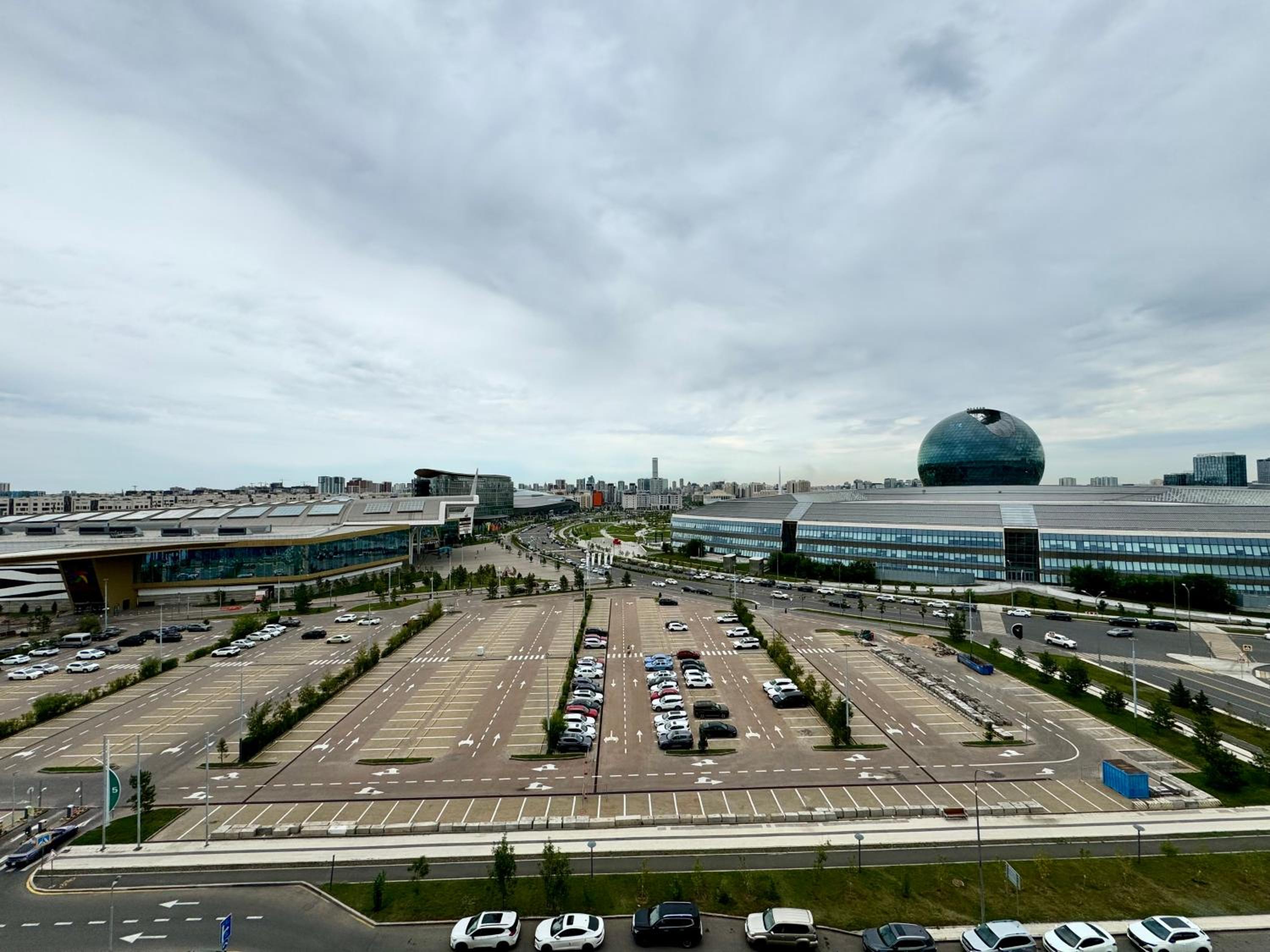 Apartments on EXPO, Mega SilkWay