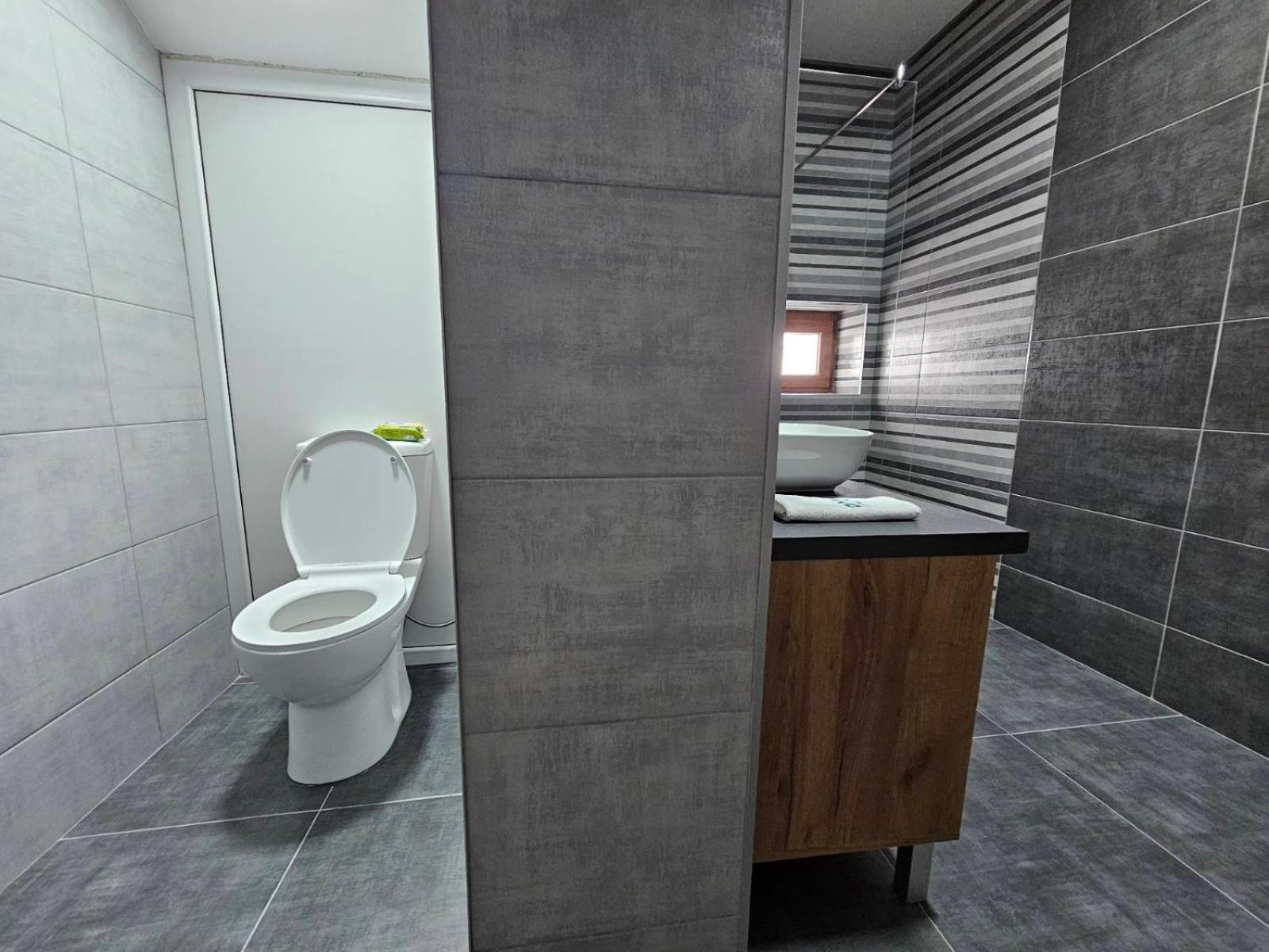 DML Apartments