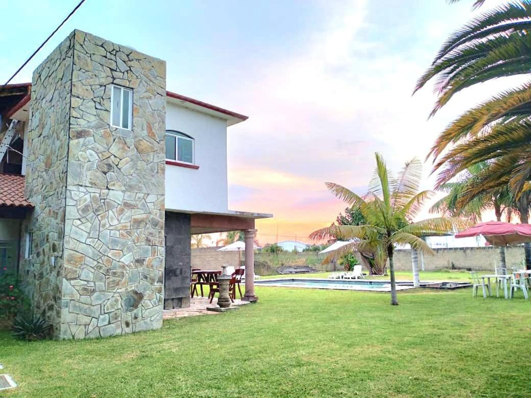 Casa Luxe con Alberca Cuerna view 4