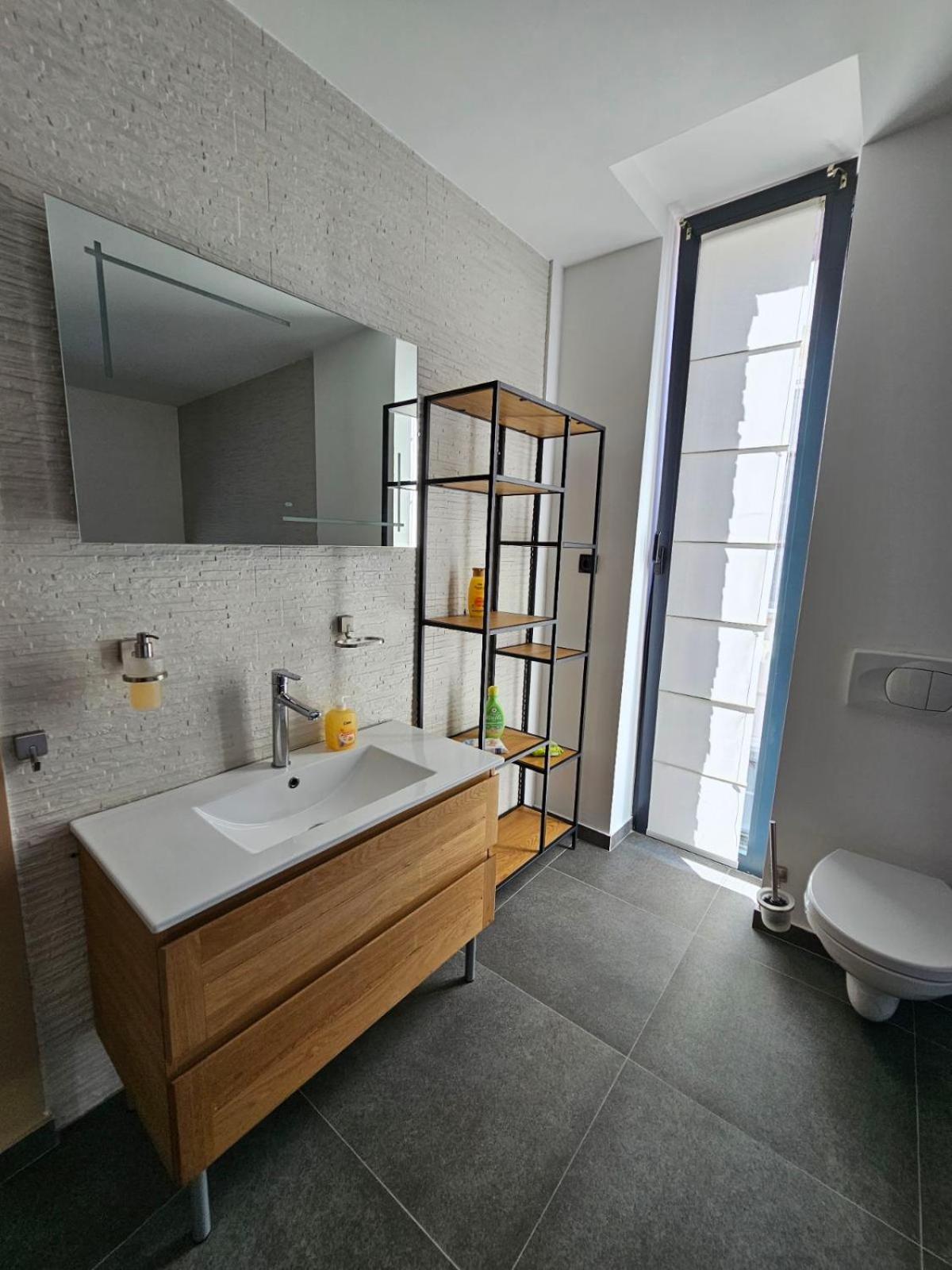 DML Apartments