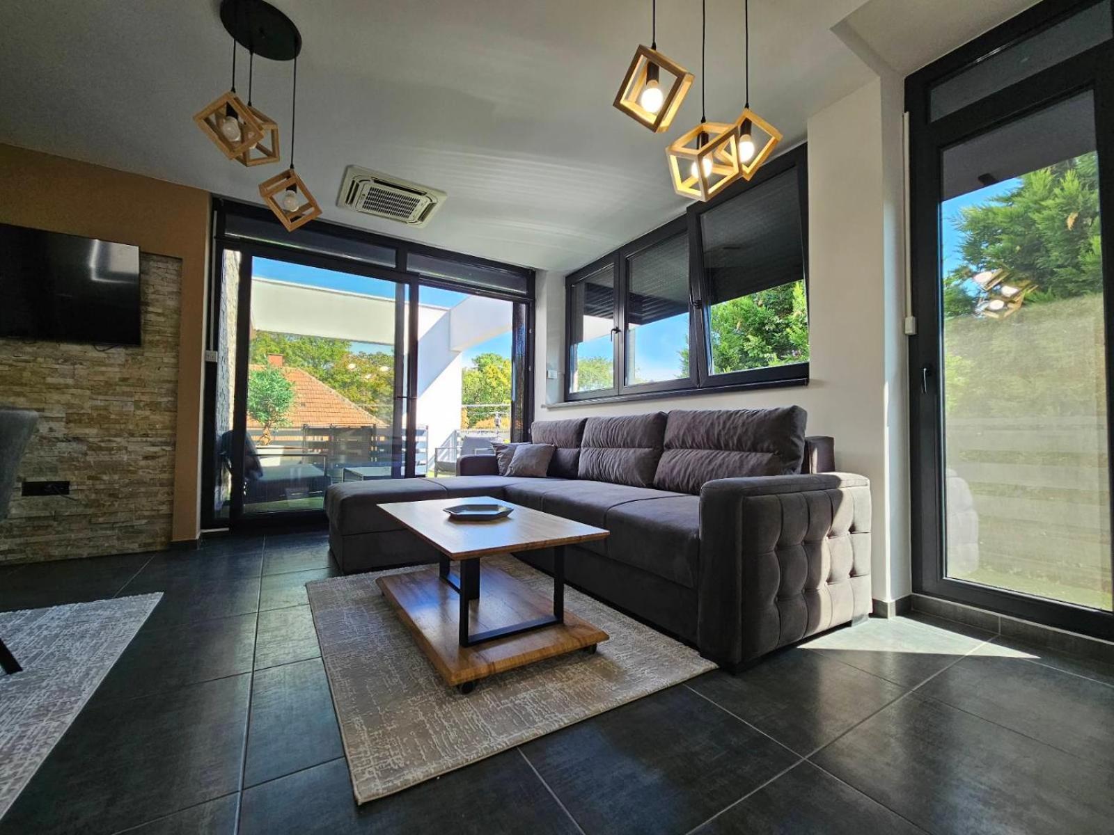 DML Apartments