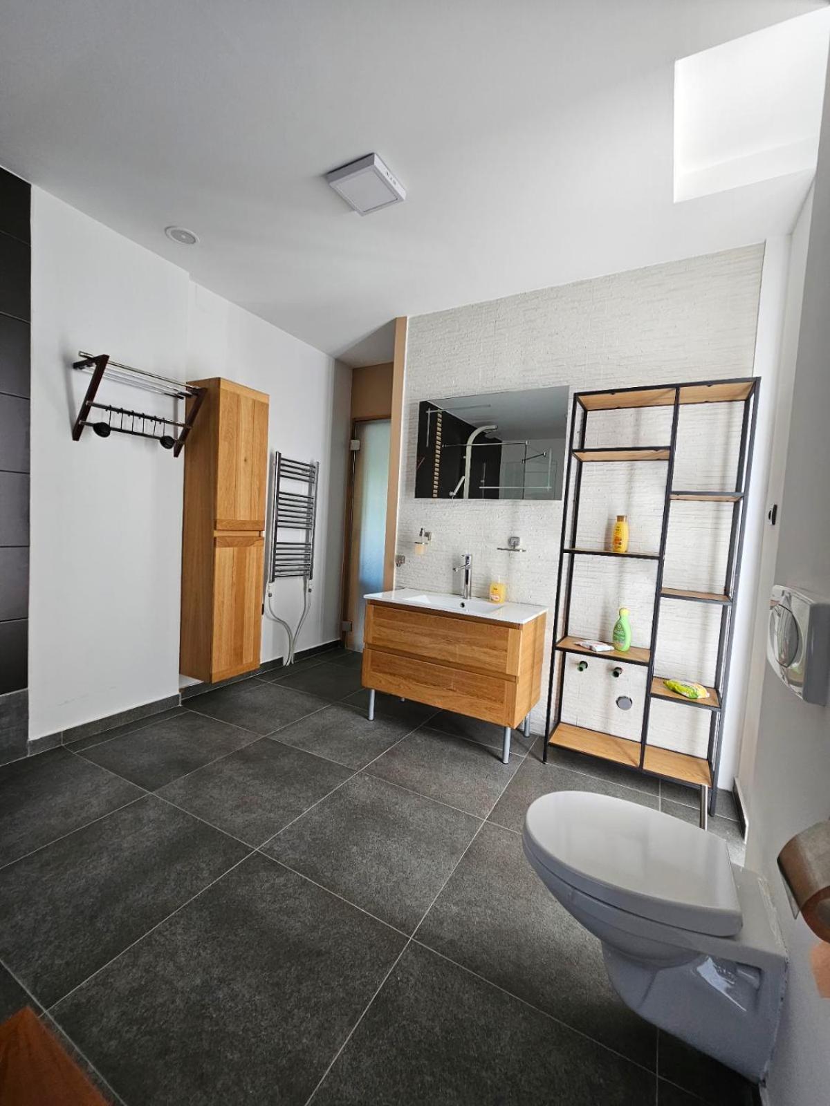 DML Apartments