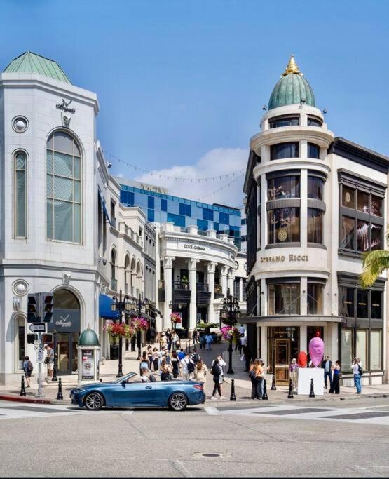 Designer 2 Bedroom Apt Beverly Hills-Rodeo Drive