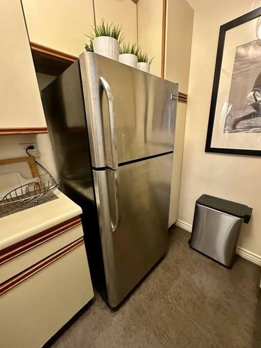 Designer 2 Bedroom Apt Beverly Hills-Rodeo Drive