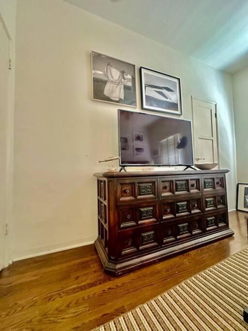Designer 2 Bedroom Apt Beverly Hills-Rodeo Drive