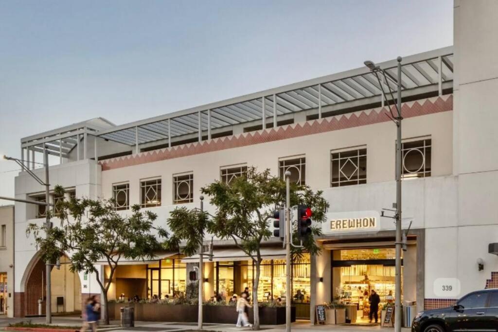 Designer 2 Bedroom Apt Beverly Hills-Rodeo Drive