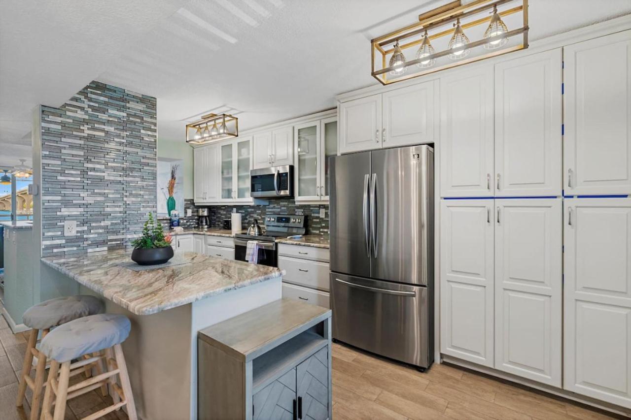 St Pete Isla Bahia Vista 7 203 Amazing View - Property Image 29