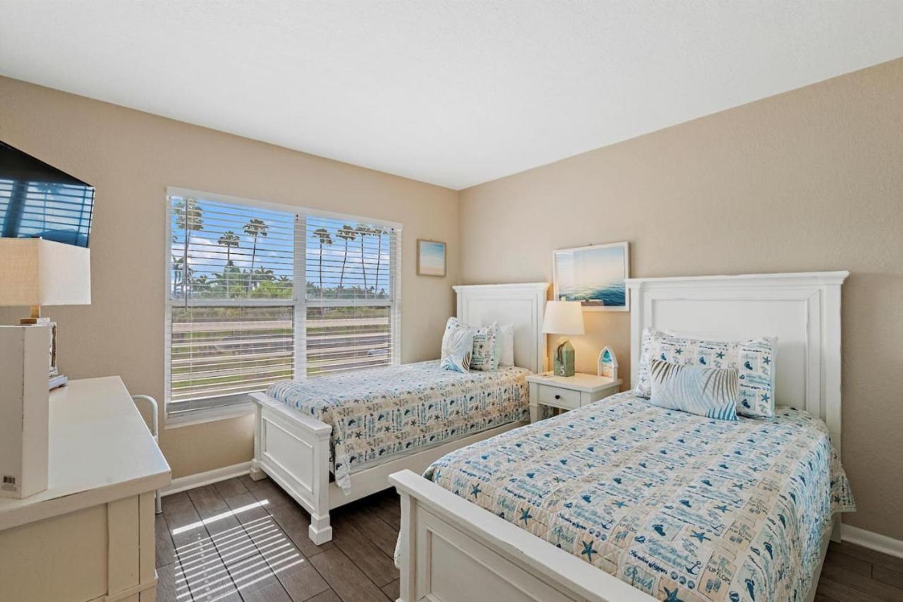 St Pete Isla Bahia Vista 7 203 Amazing View - Property Image 37