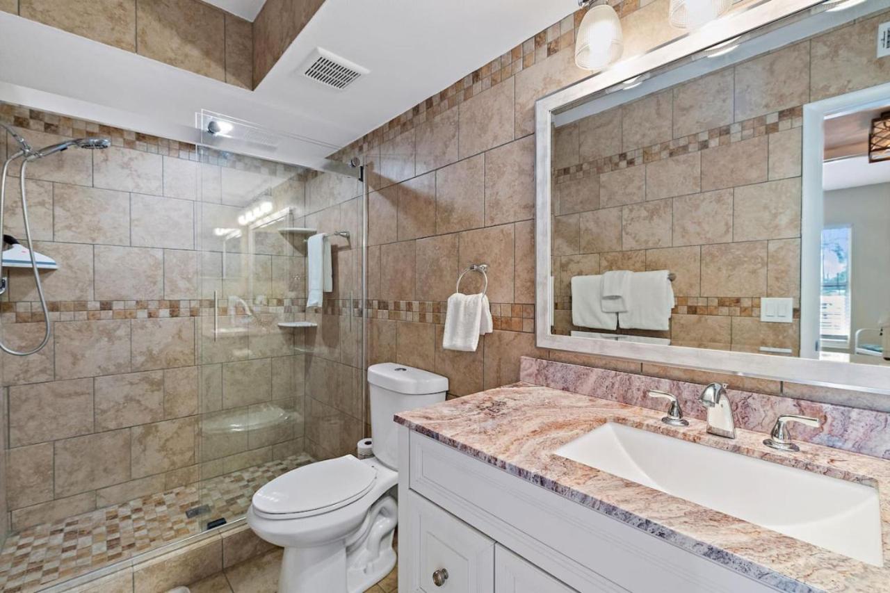 St Pete Isla Bahia Vista 7 203 Amazing View - Property Image 38