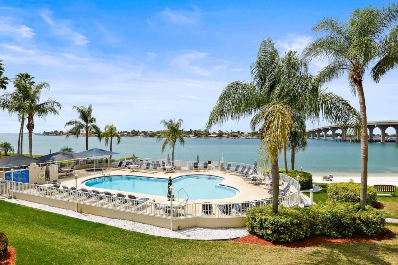 St Pete Isla Bahia Vista 7 203 Amazing View - Property Image 4
