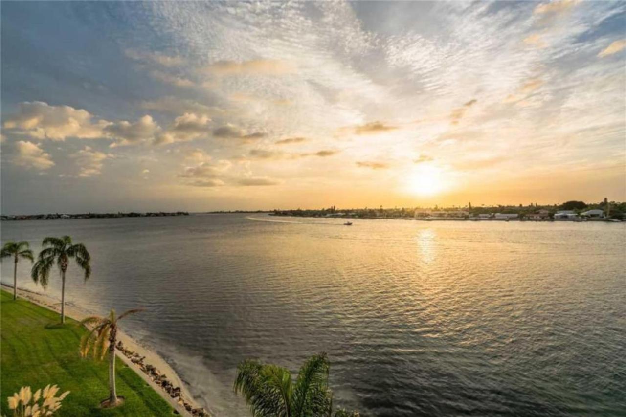 St Pete Isla Bahia Vista 7 203 Amazing View - Property Image 14