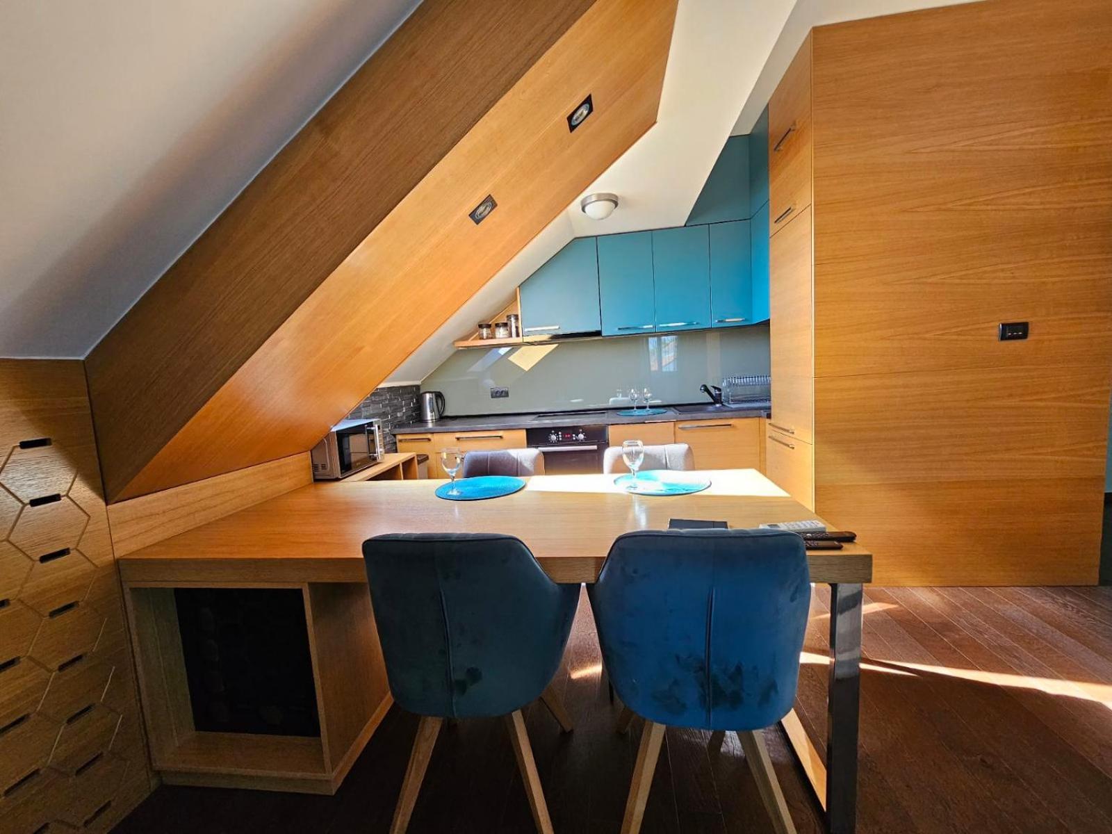 DML Apartments