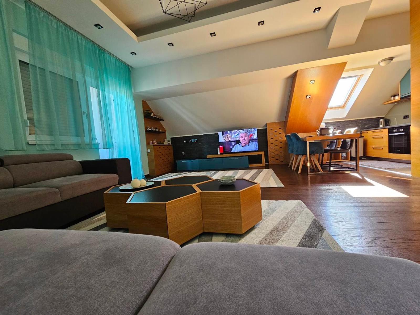 DML Apartments