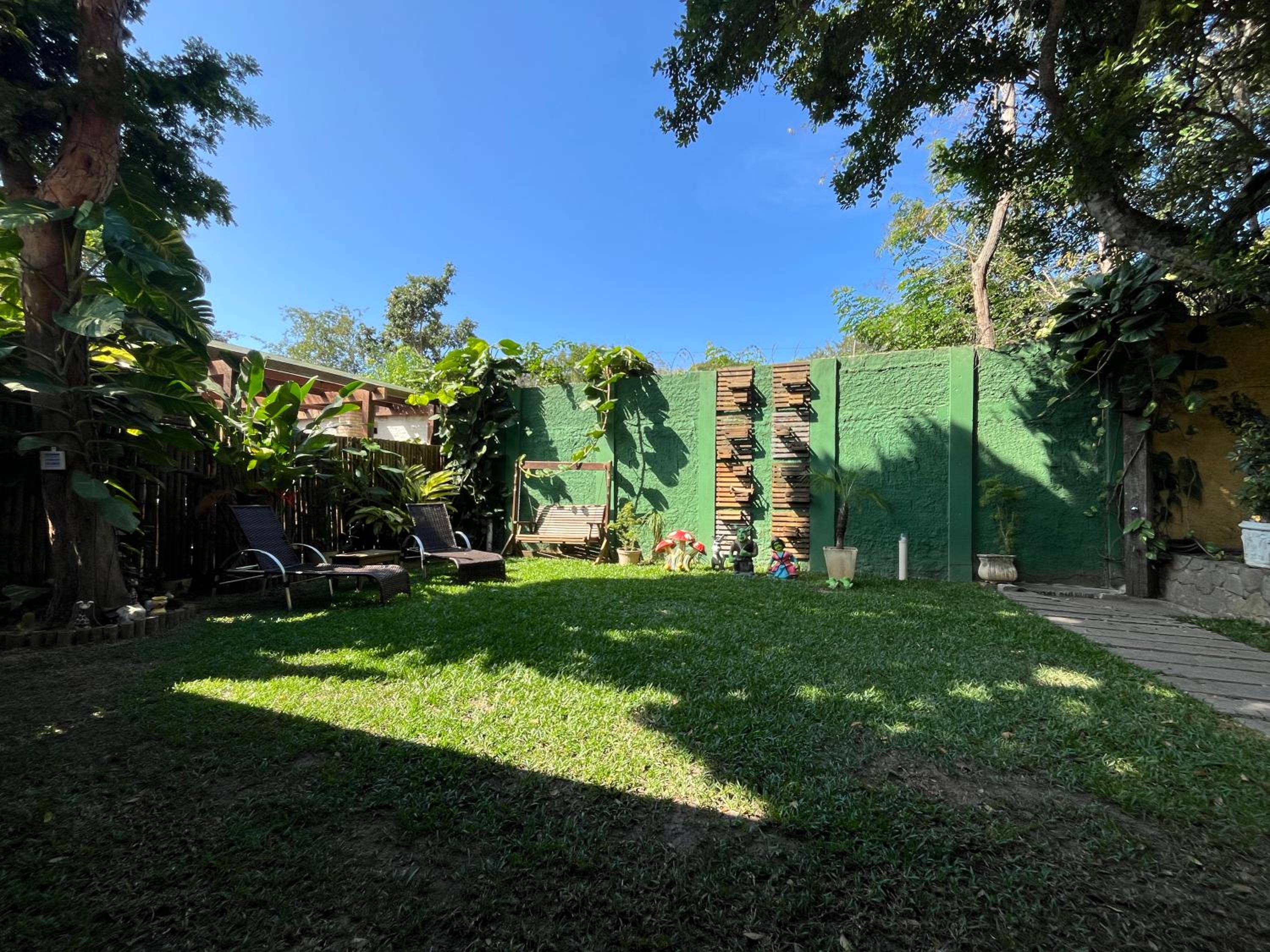 Búzios Praia da Ferradura Linda casa dentro de Condomínio com toda infraestrutura - água e luz inclusos na tarifa