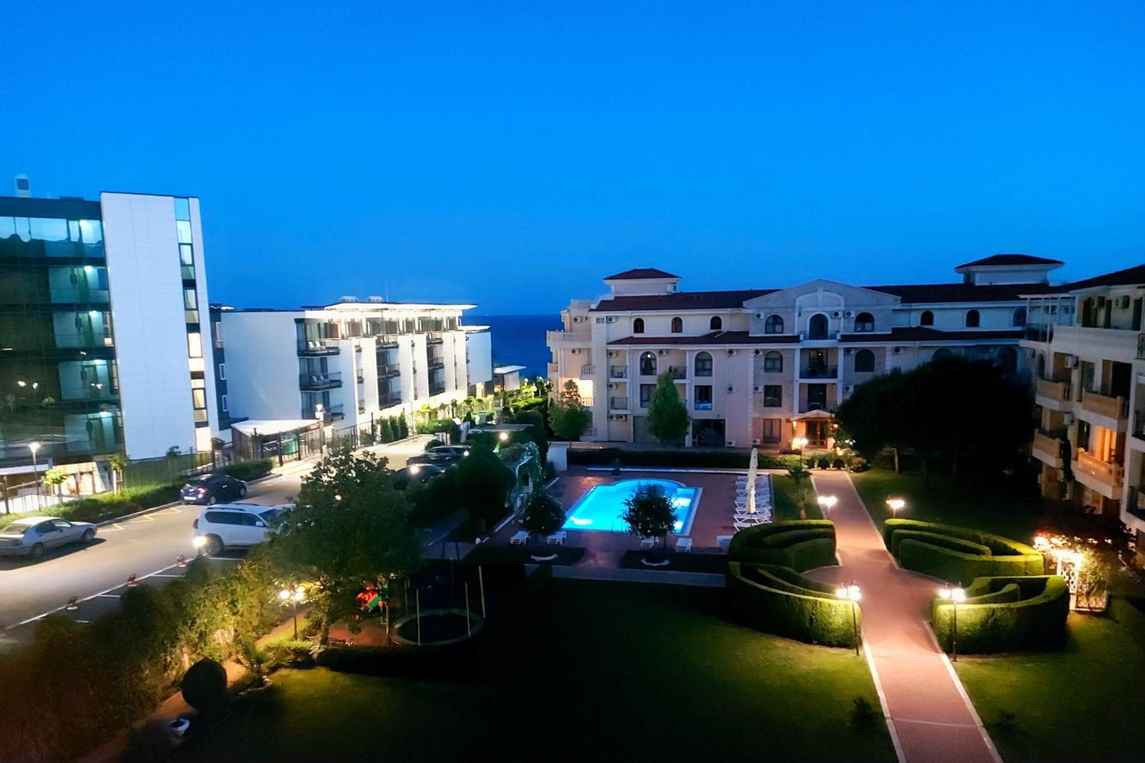 Nancy Sea View Apartment
