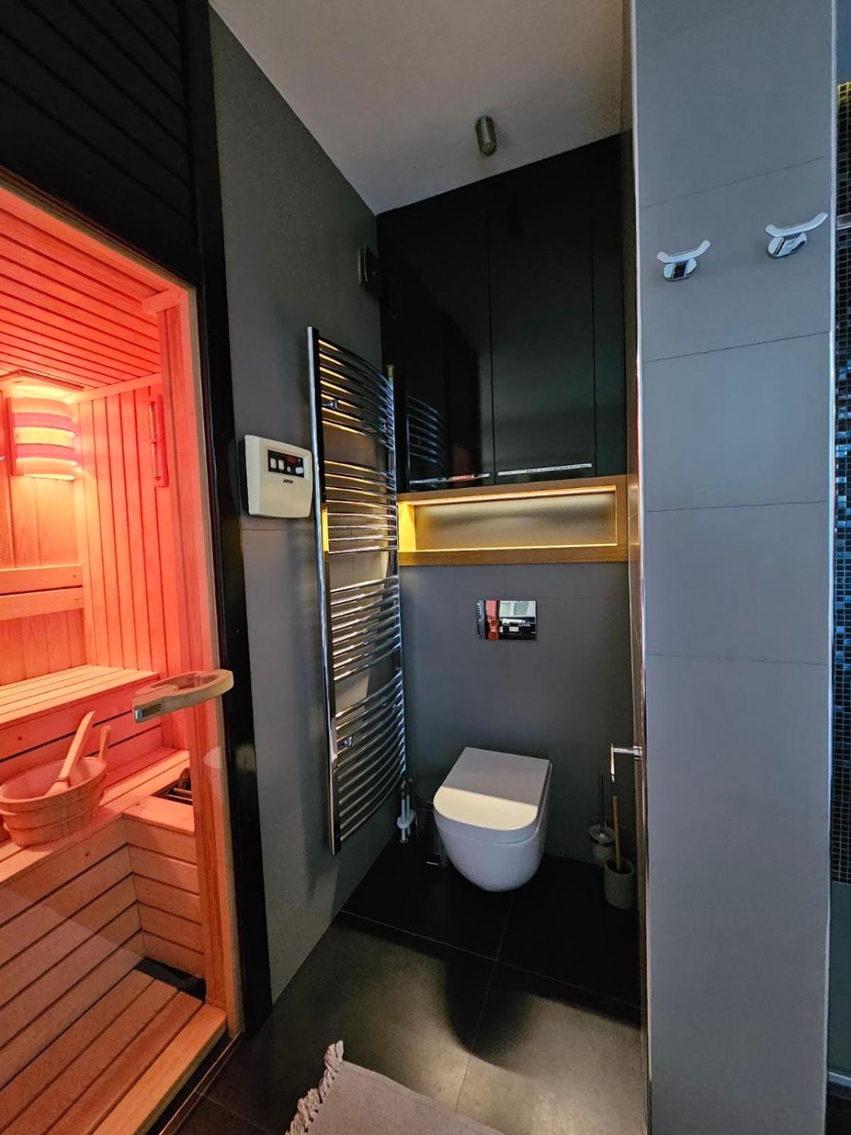 DML Apartments