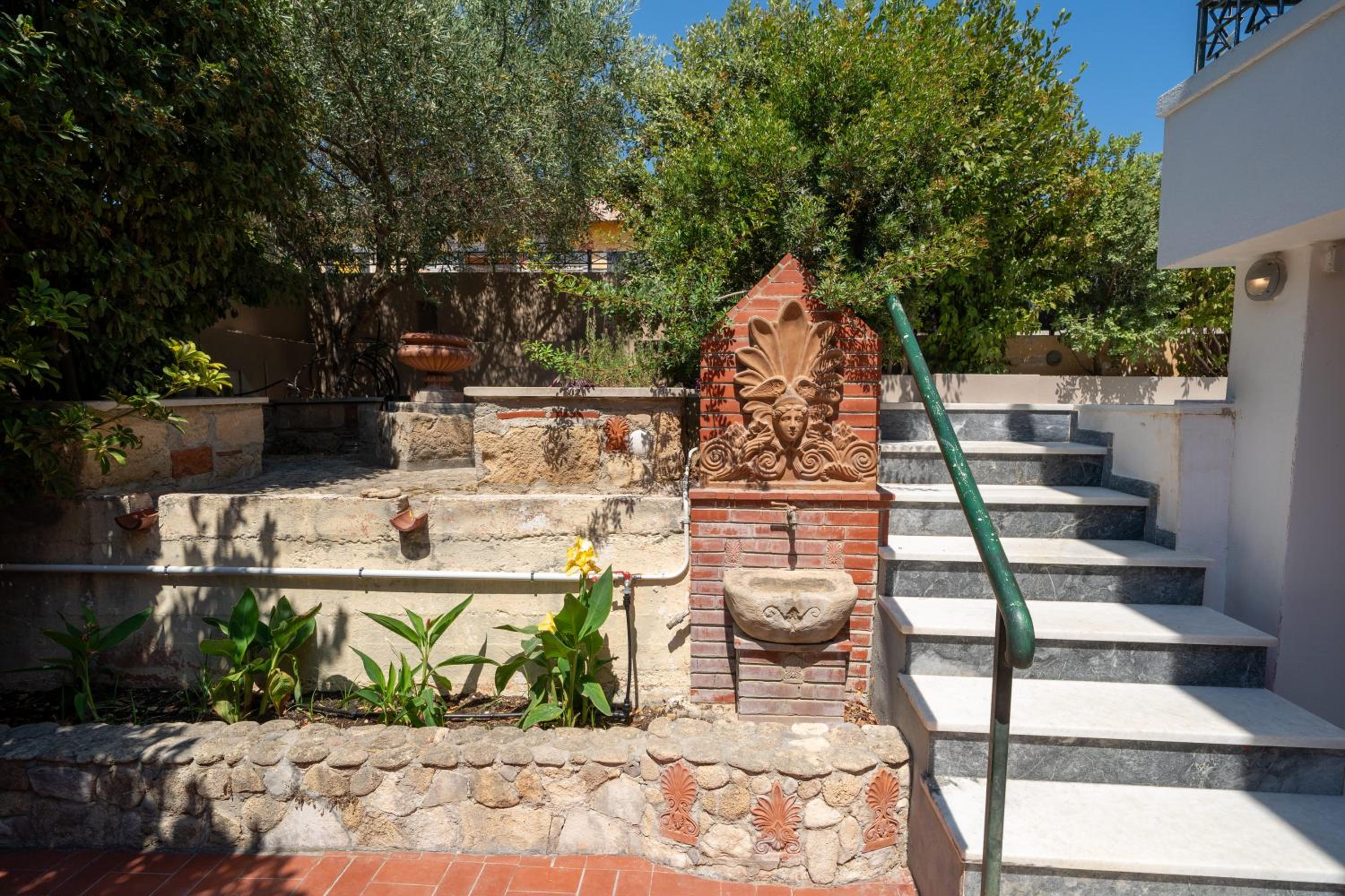Photo 29