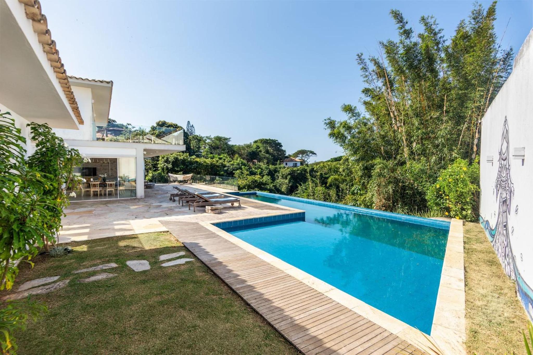 Bz 72! Sea View House with 5 suites and pool