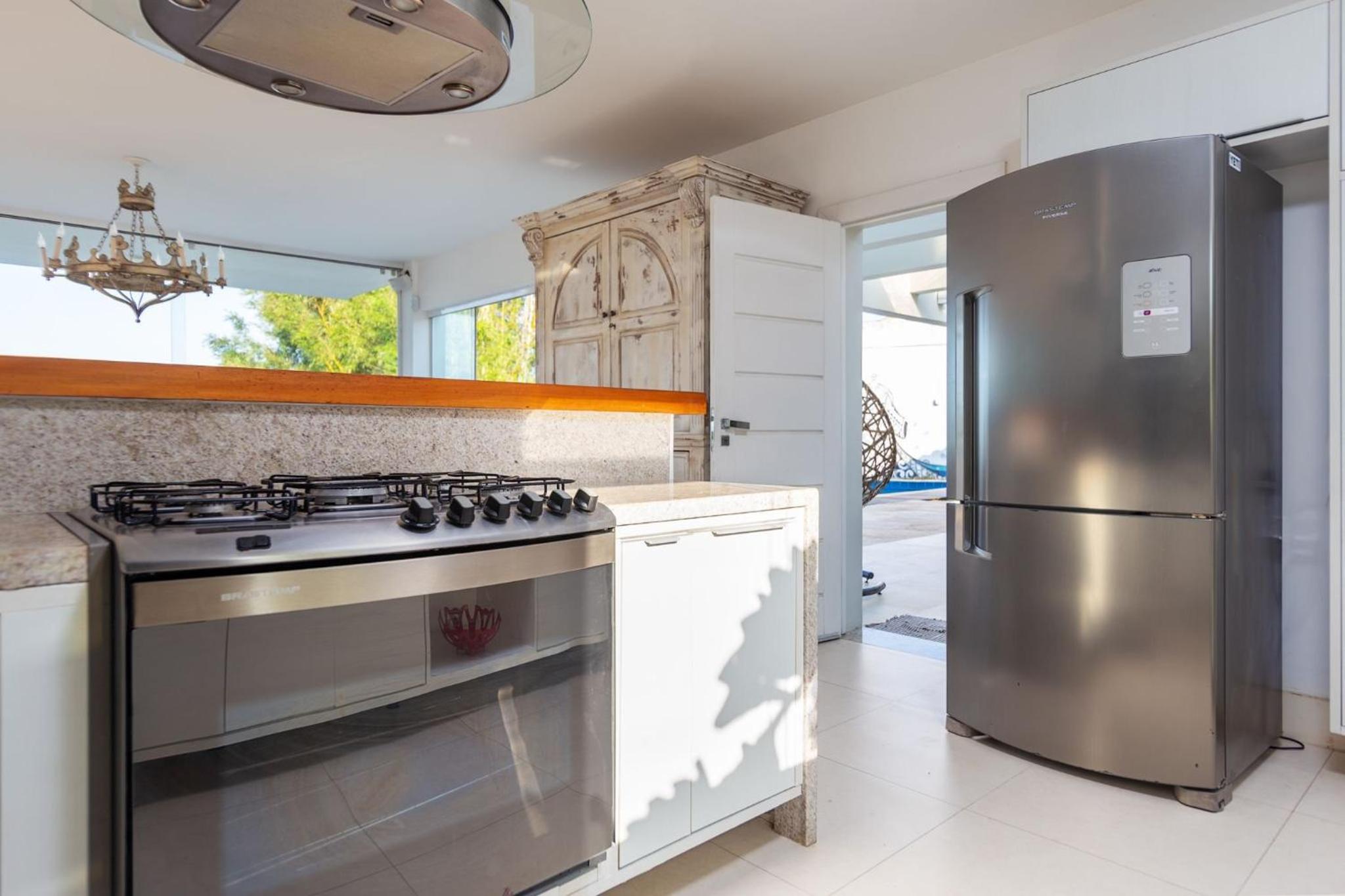 Bz 72! Sea View House with 5 suites and pool