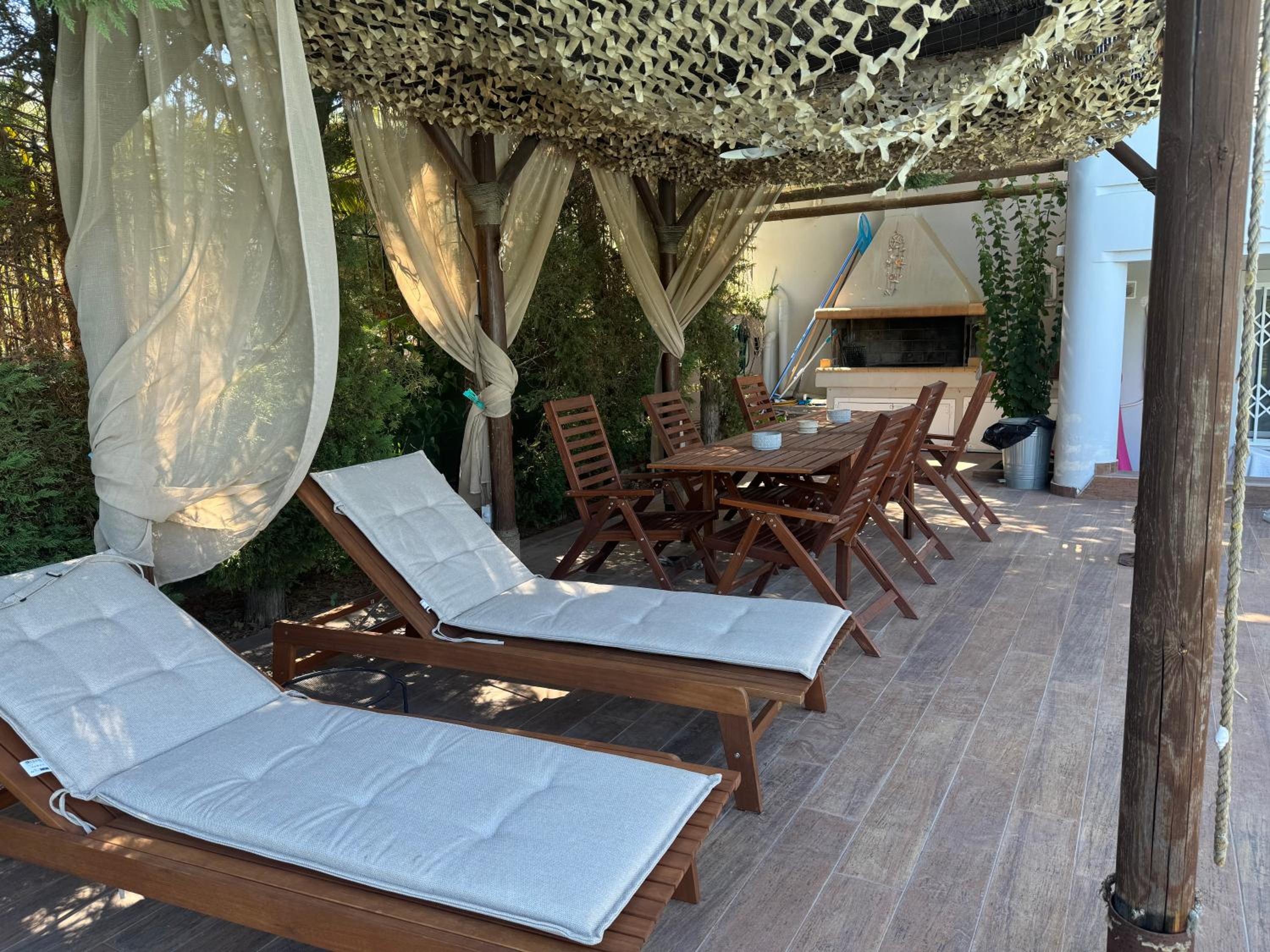 Modern Apartment in Agia Marina Koropi