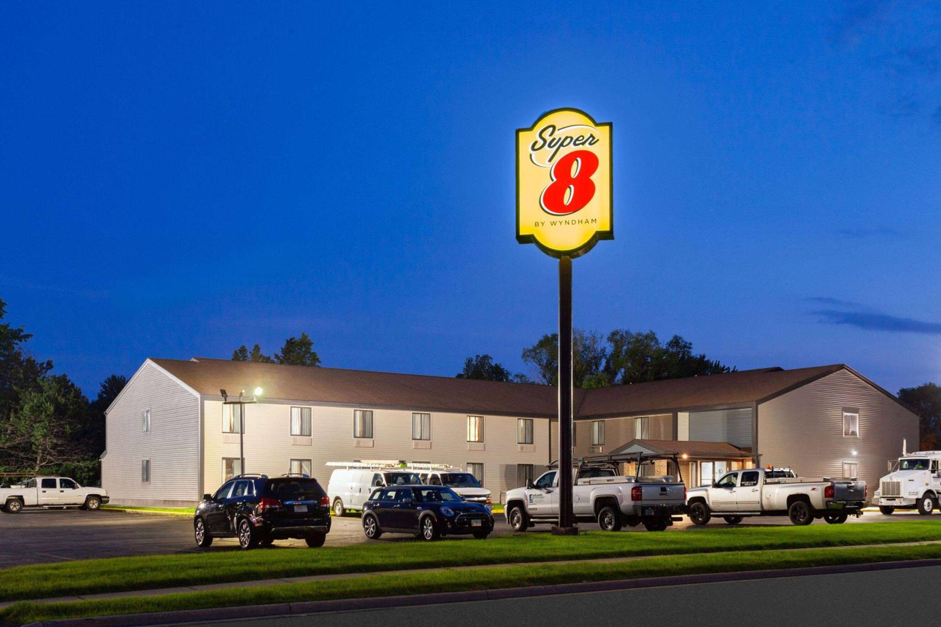 Hotel Super 8 by Wyndham Sun Prairie/Madison E