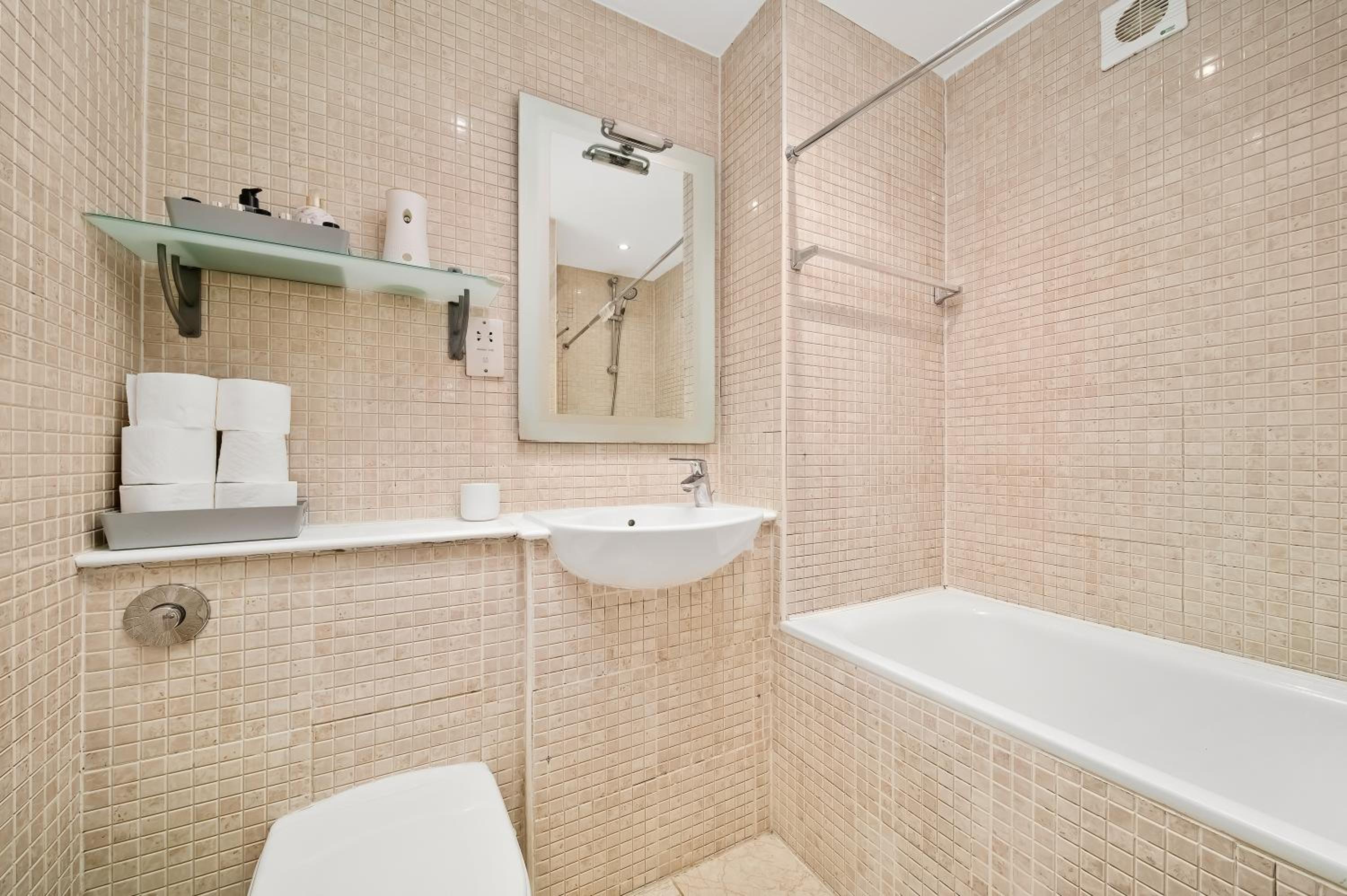 Marble Arch Stylish Abode