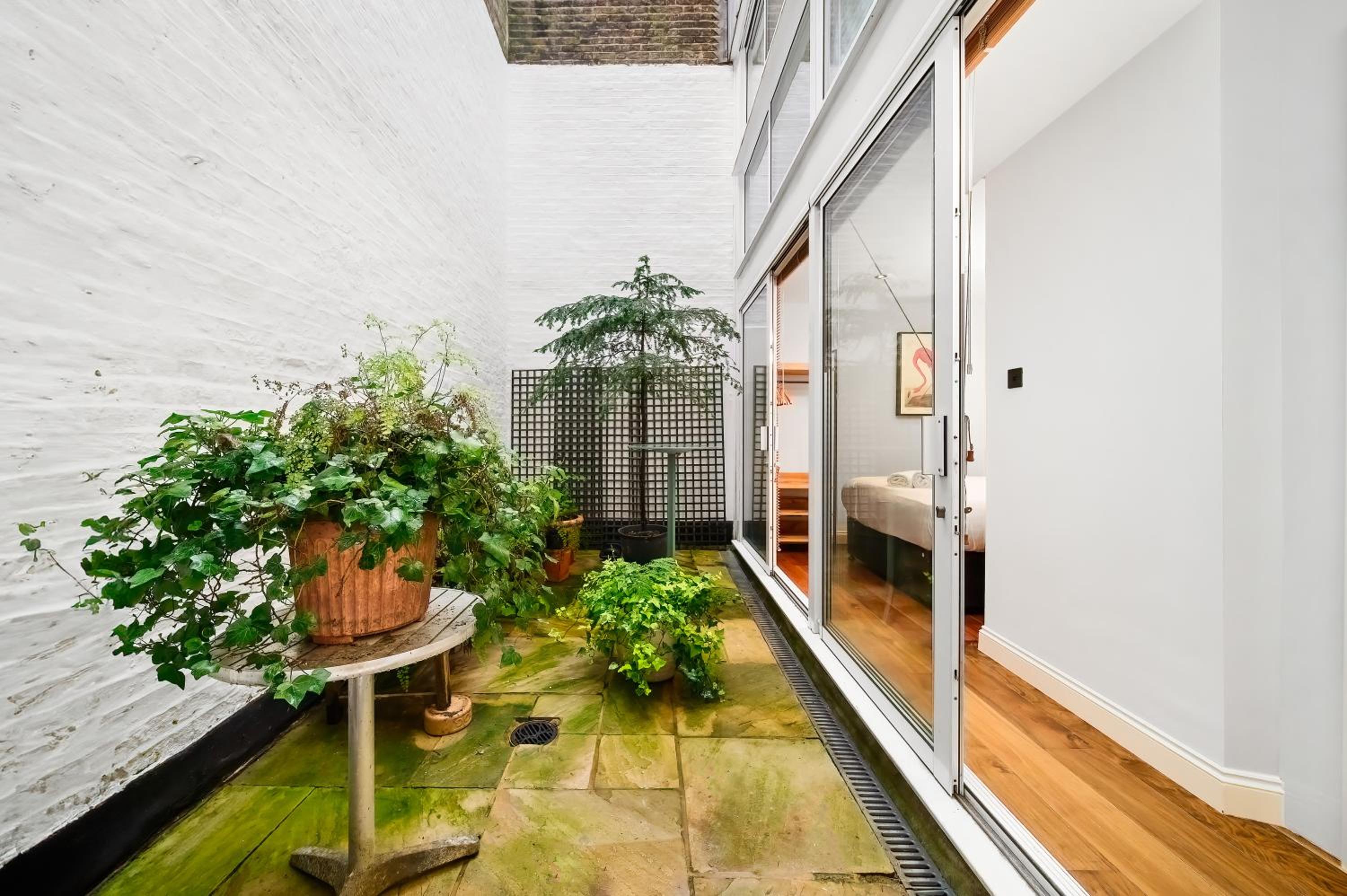 Marble Arch Stylish Abode