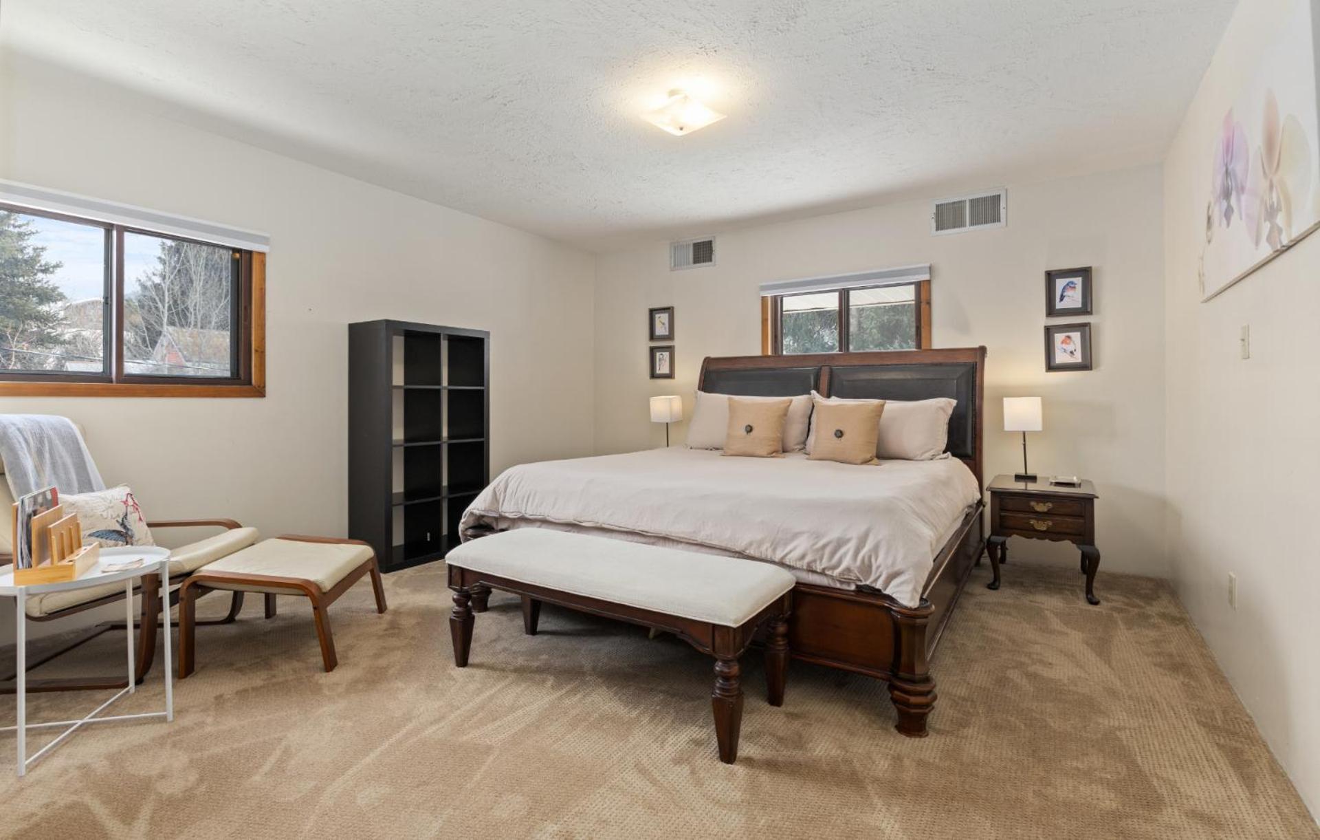 Pet Friendly, Wood Burning Fireplace, On Bus Route, Easy Walk to Main Street view 5