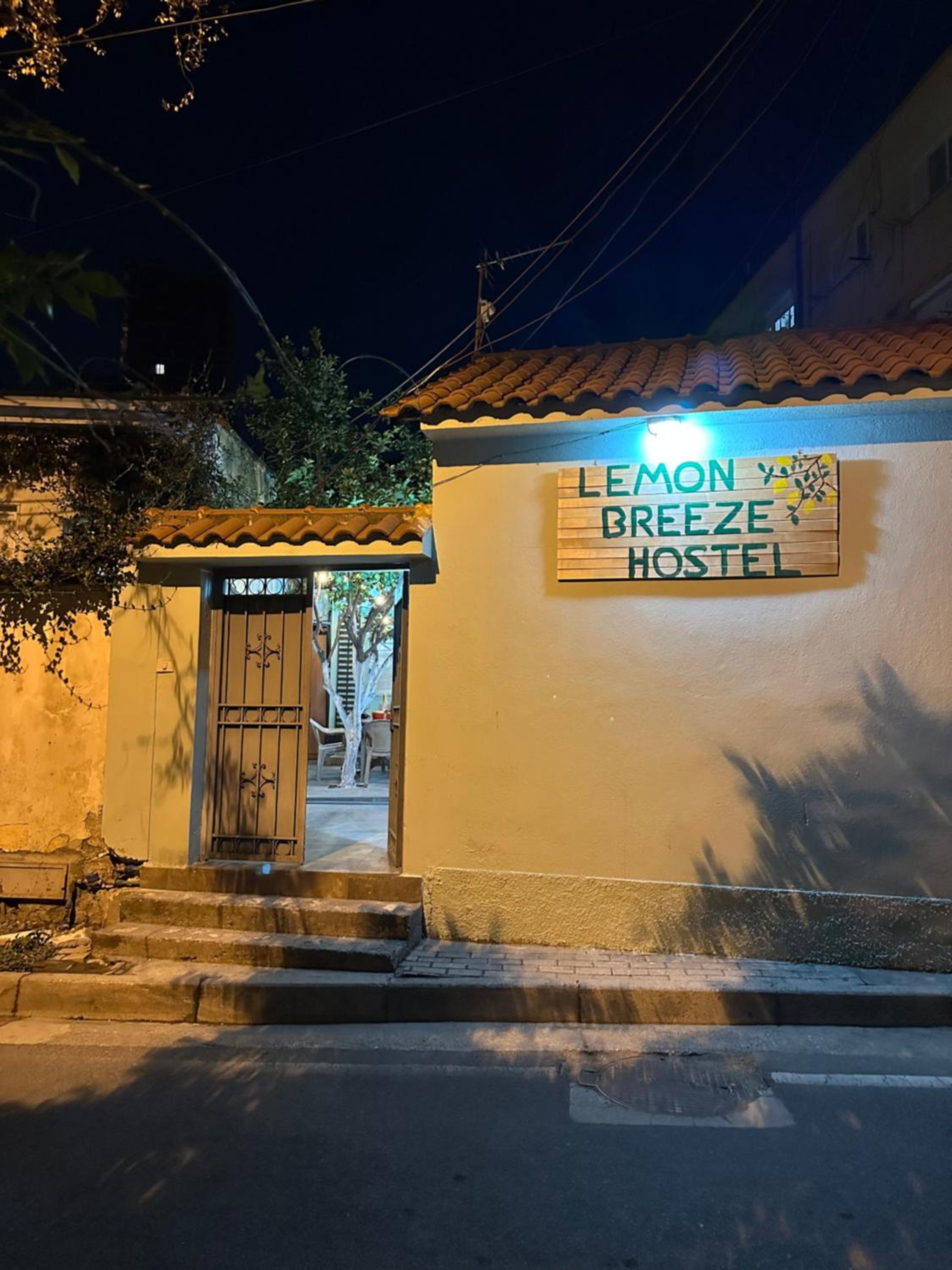 Tirana Lemon Breeze Hostel