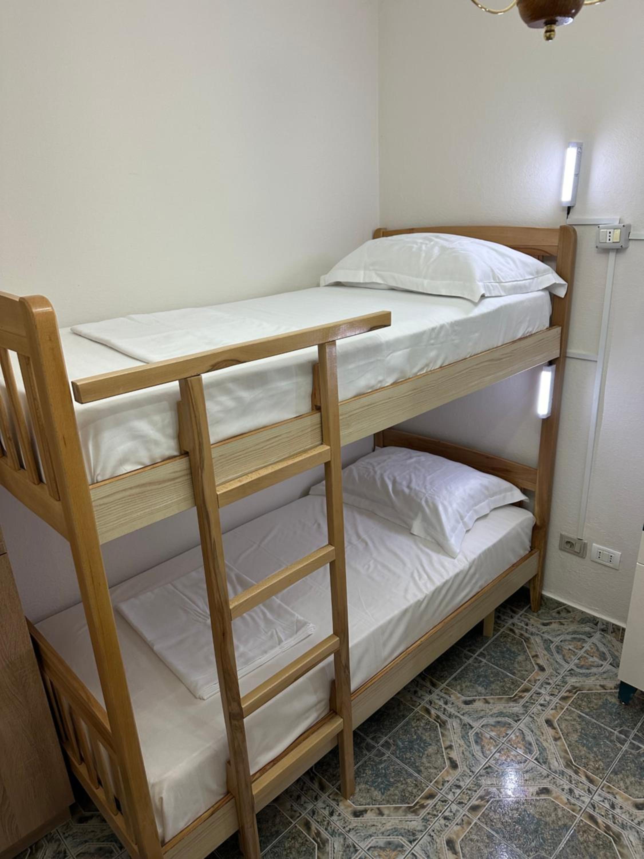 Tirana Lemon Breeze Hostel
