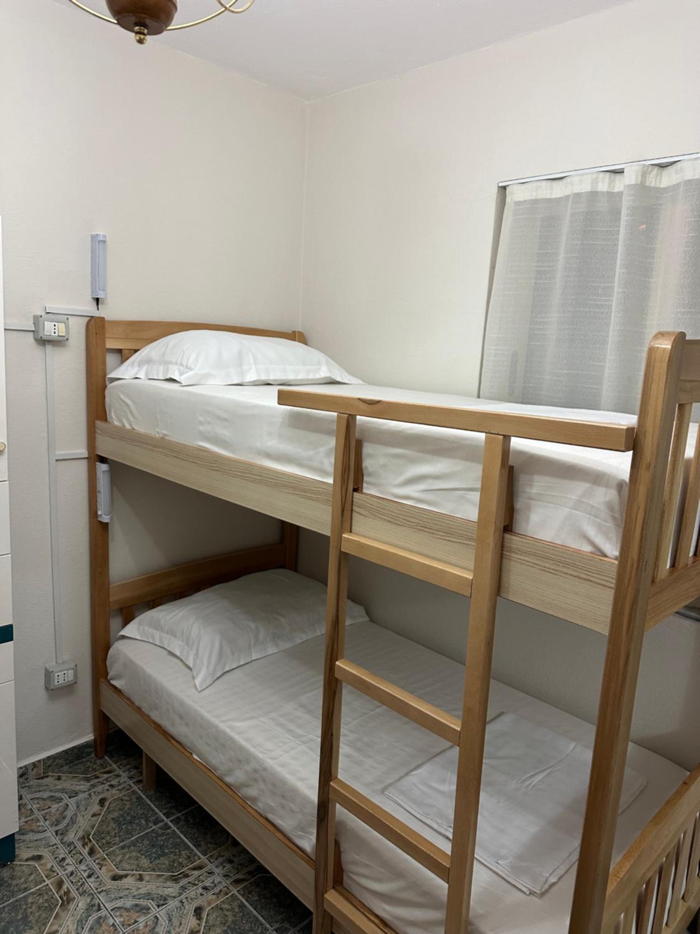 Tirana Lemon Breeze Hostel