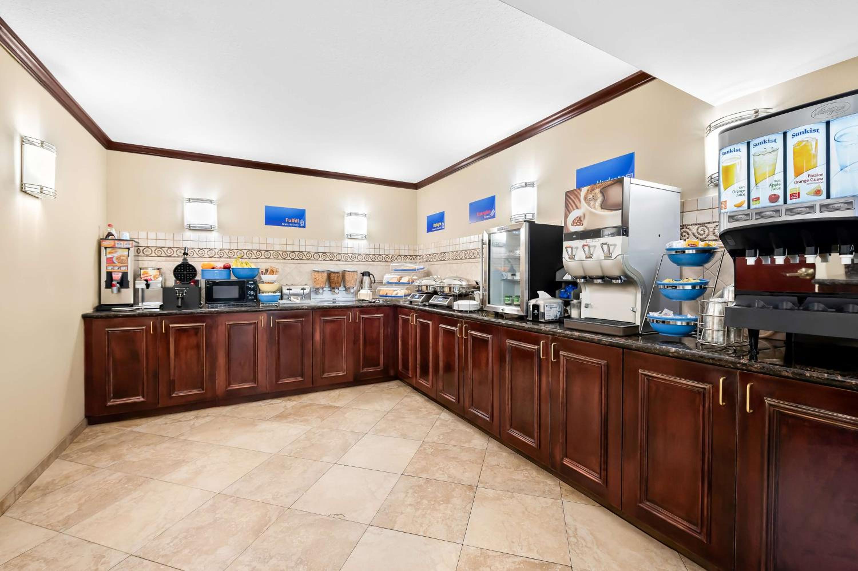 West Palm Beach Vacations - Best Western Intracoastal Inn - Property Image 3