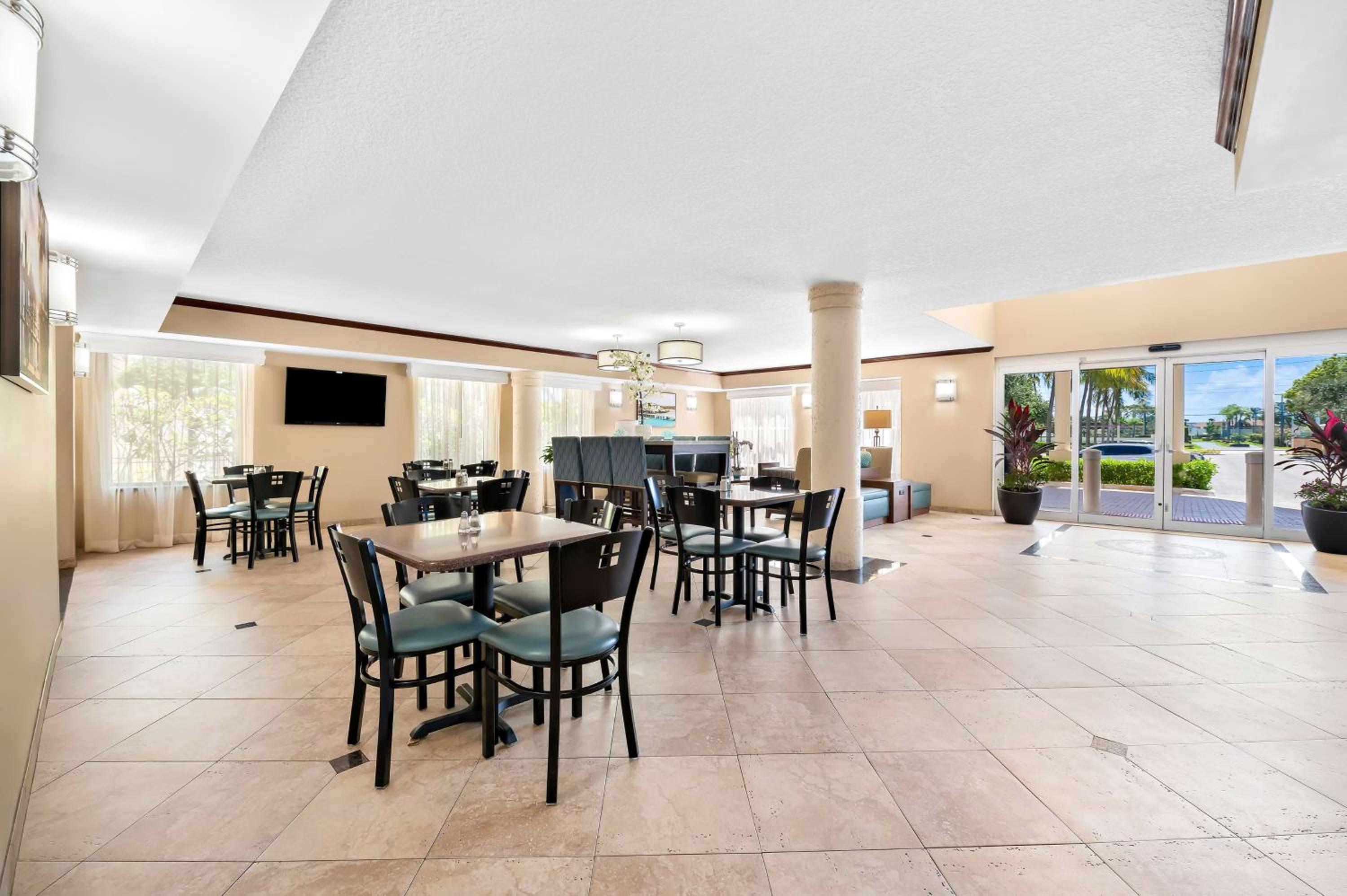 West Palm Beach Vacations - Best Western Intracoastal Inn - Property Image 5