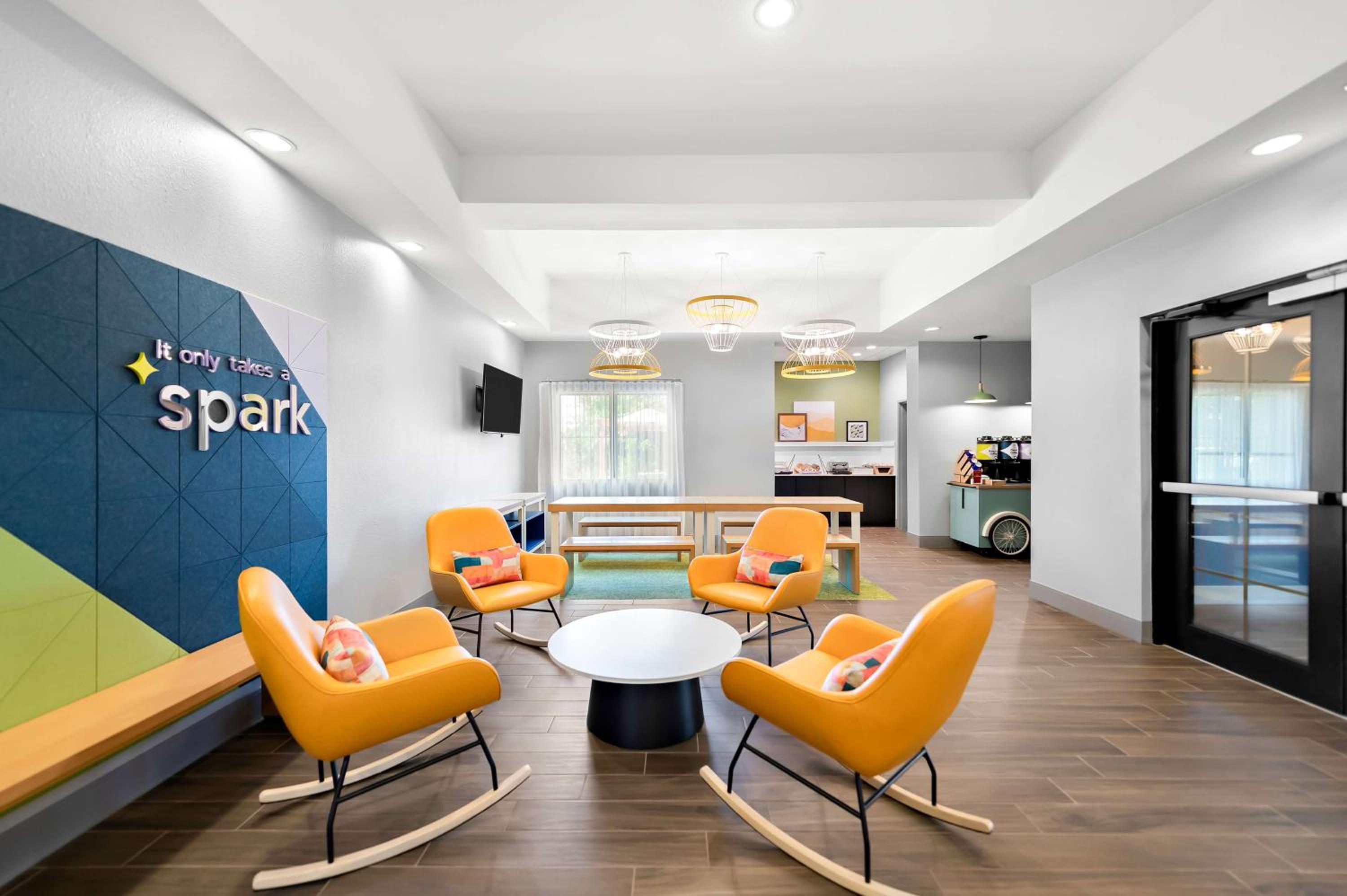 Longview Vacations - Spark By Hilton Longview - Property Image 7