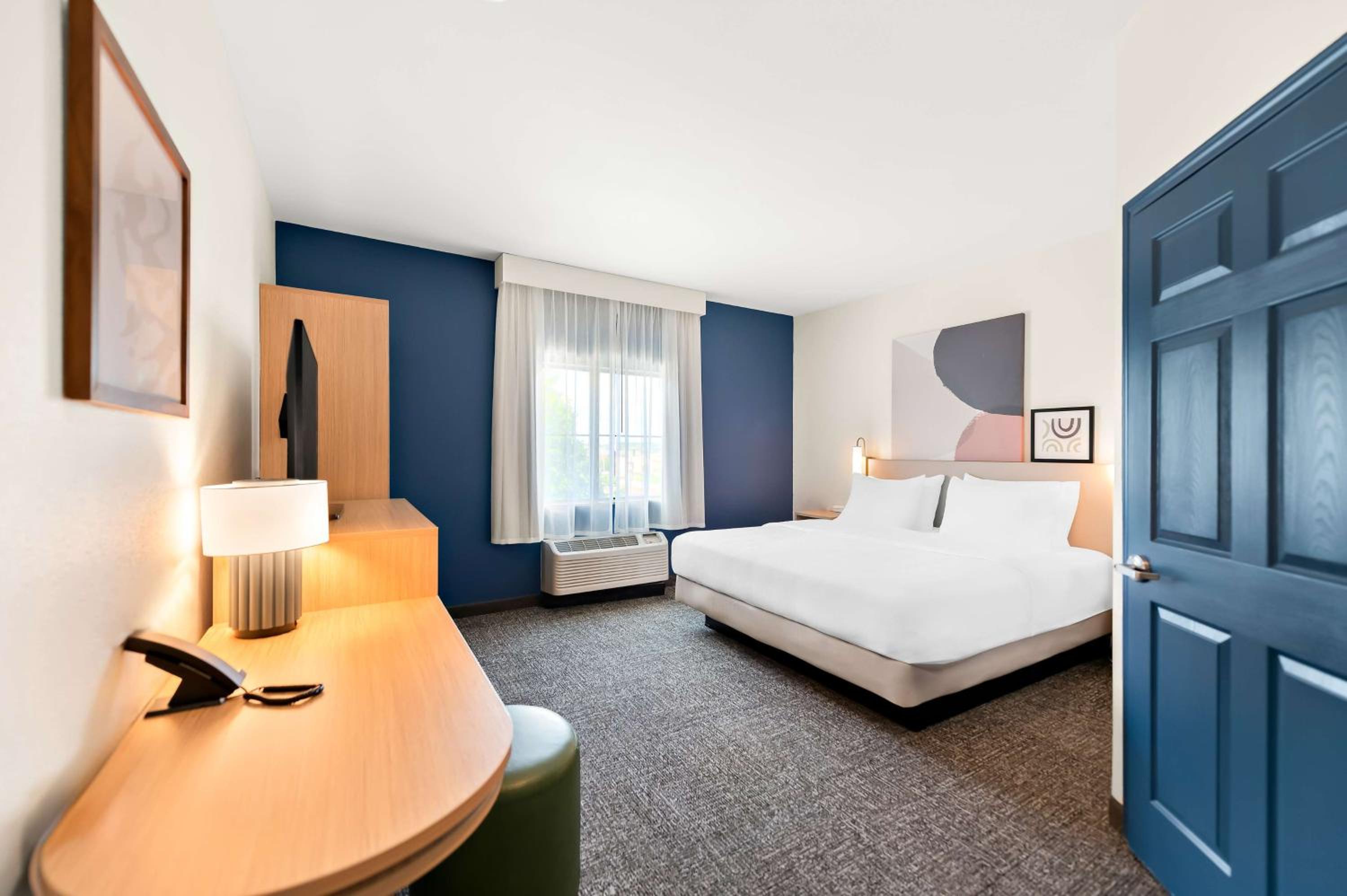 Longview Vacations - Spark By Hilton Longview - Property Image 28