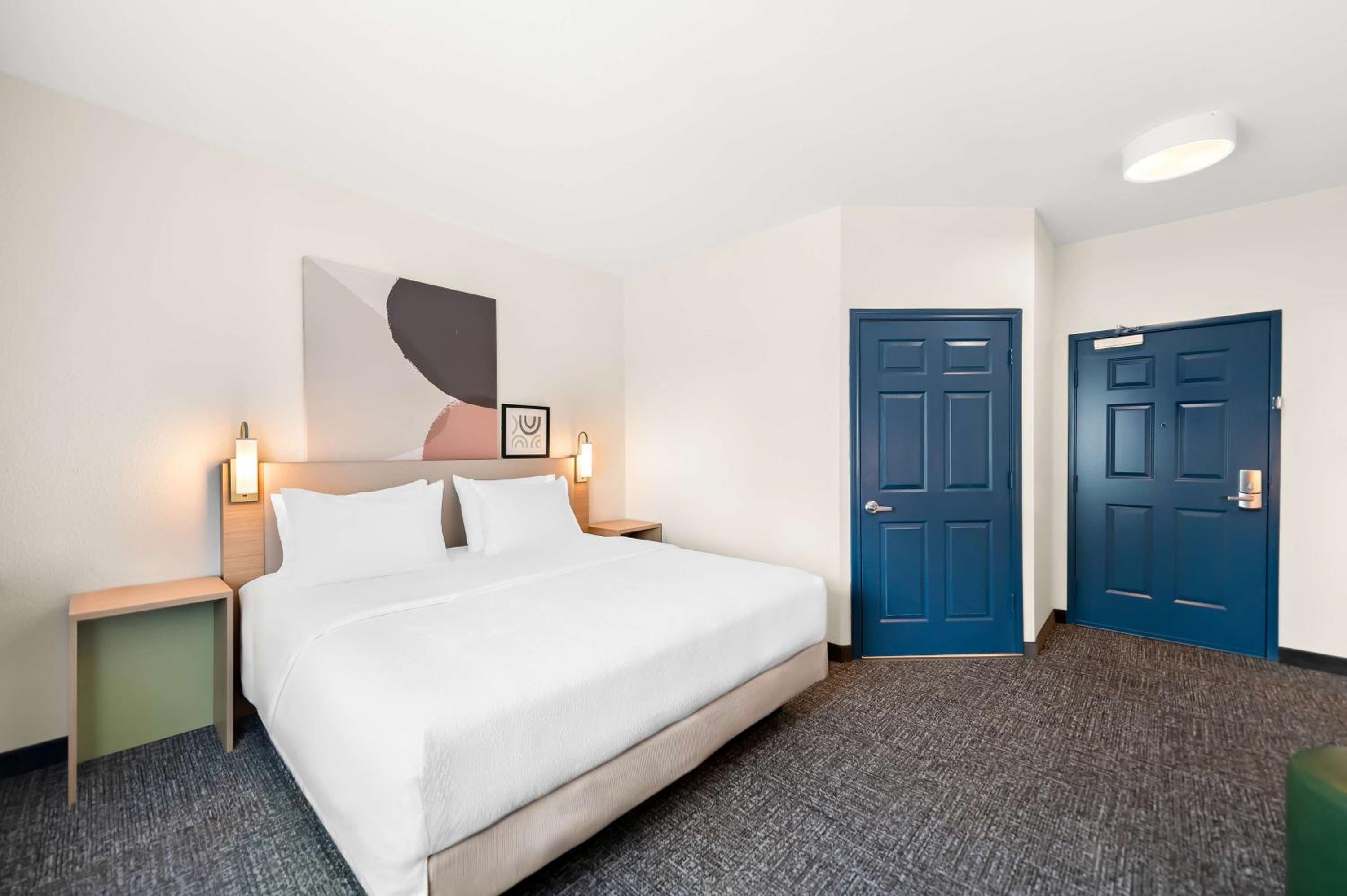 Longview Vacations - Spark By Hilton Longview - Property Image 41