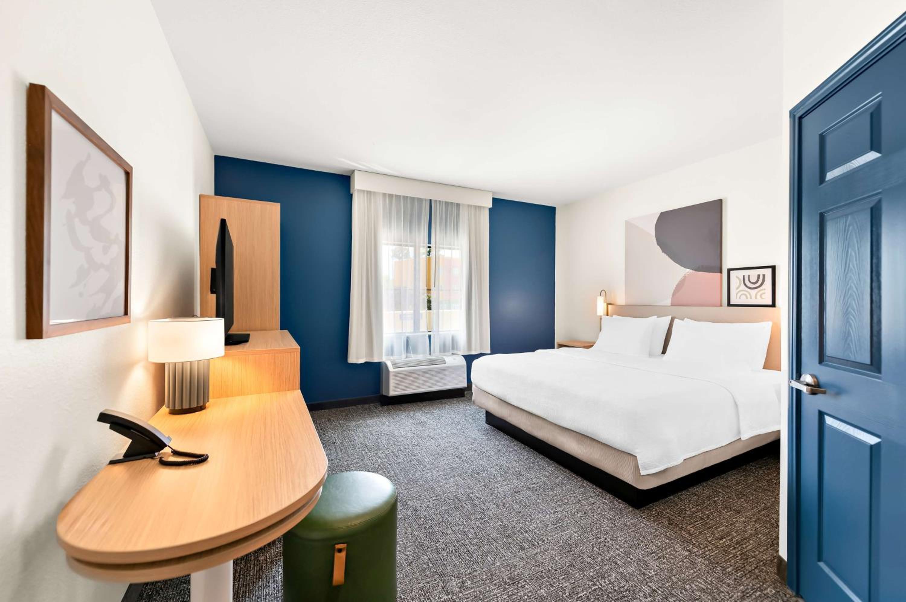 Longview Vacations - Spark By Hilton Longview - Property Image 43