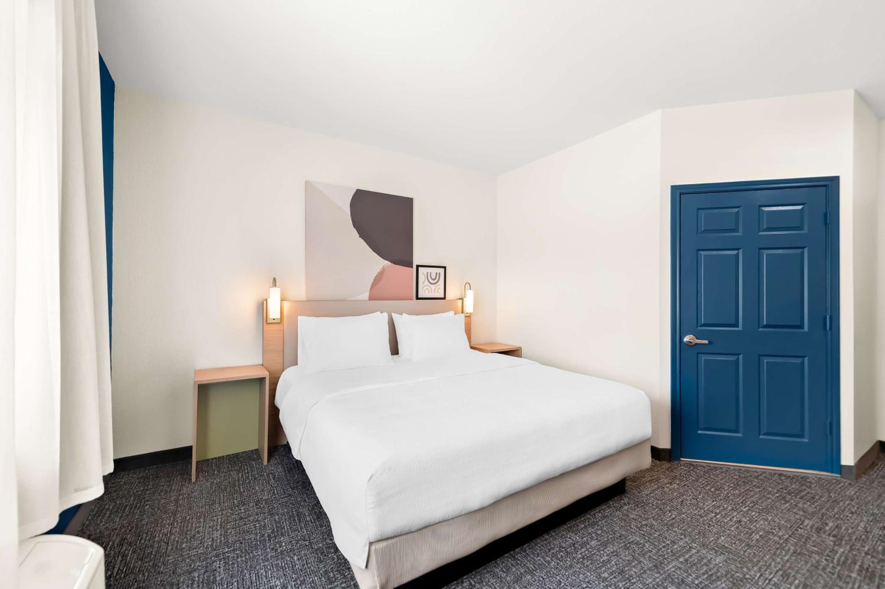 Longview Vacations - Spark By Hilton Longview - Property Image 44