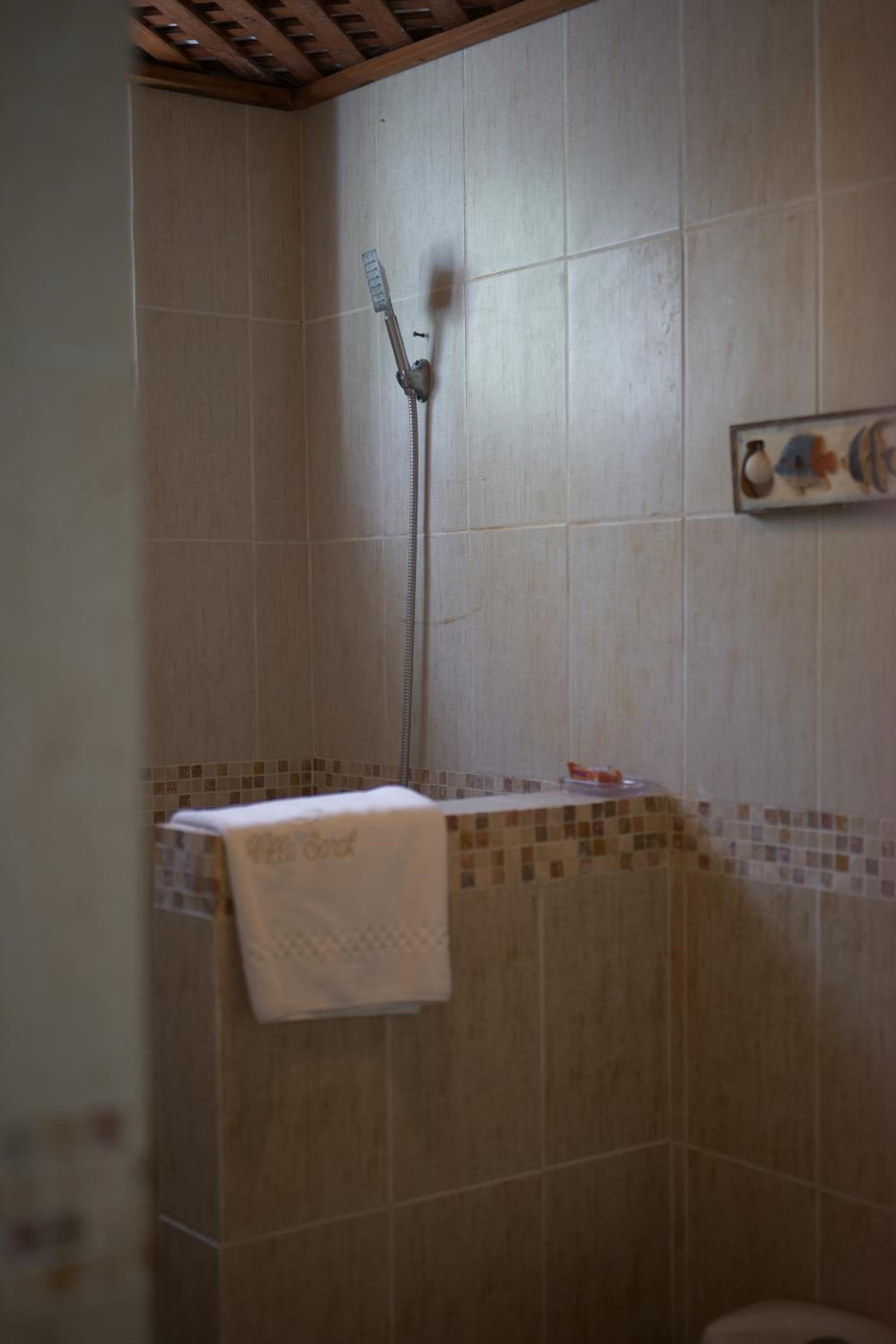 Photo 42