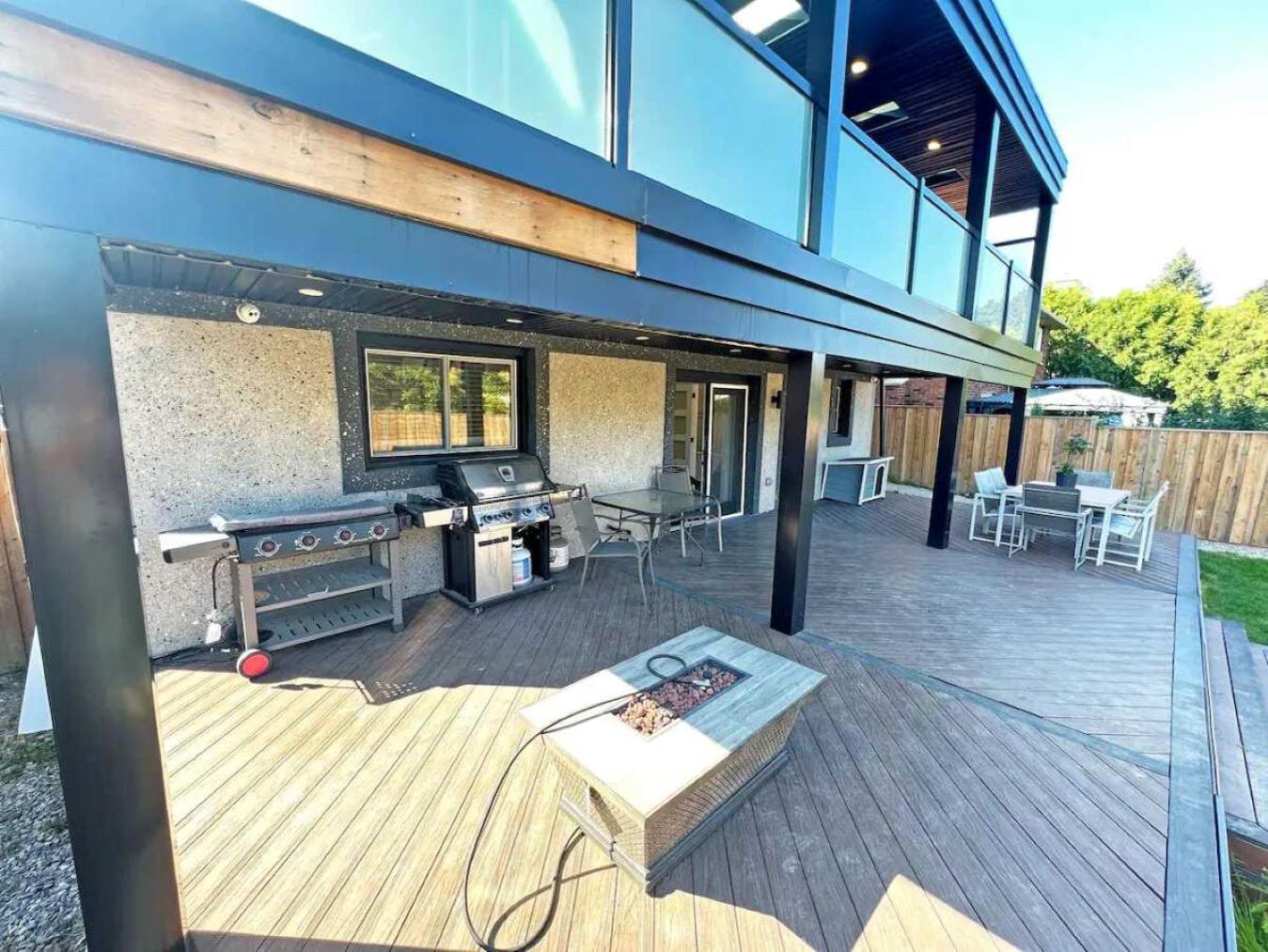 Luxe Home Near Limeridge - Sleeps 11 - Pool
