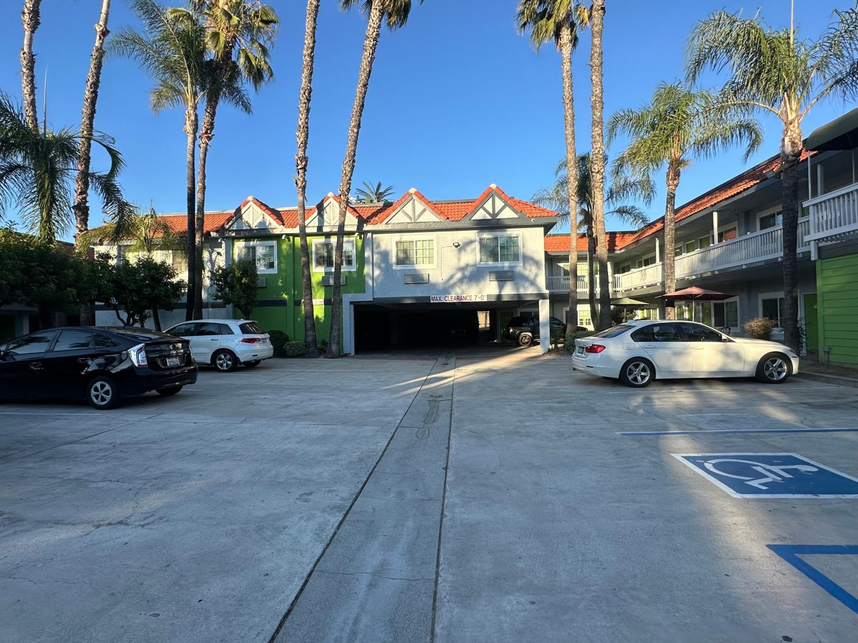Garden Inn San Gabriel - Property Image 9