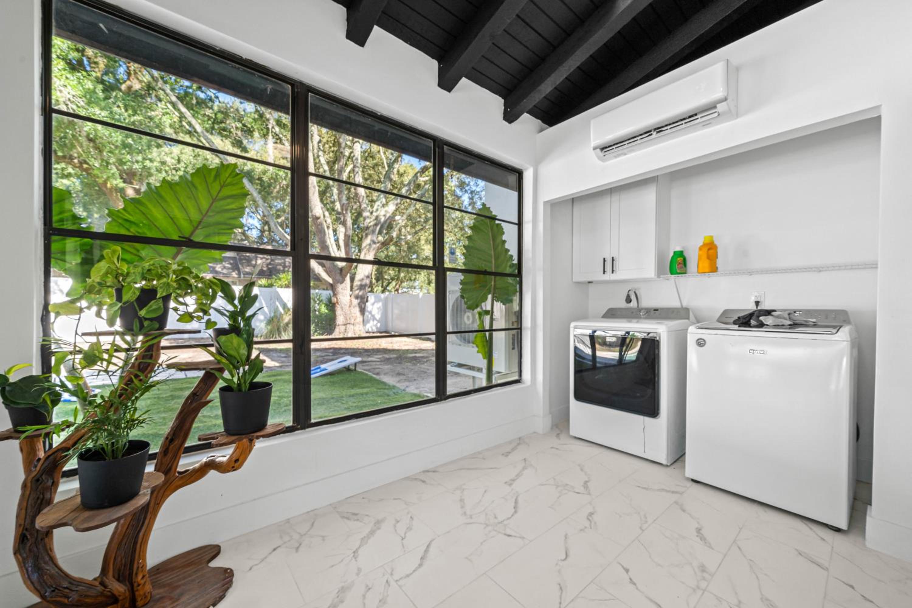 Tampa Vacations - Lux 2 King Suite Pool Oasis TampaUSF,BuschGardens - Property Image 8